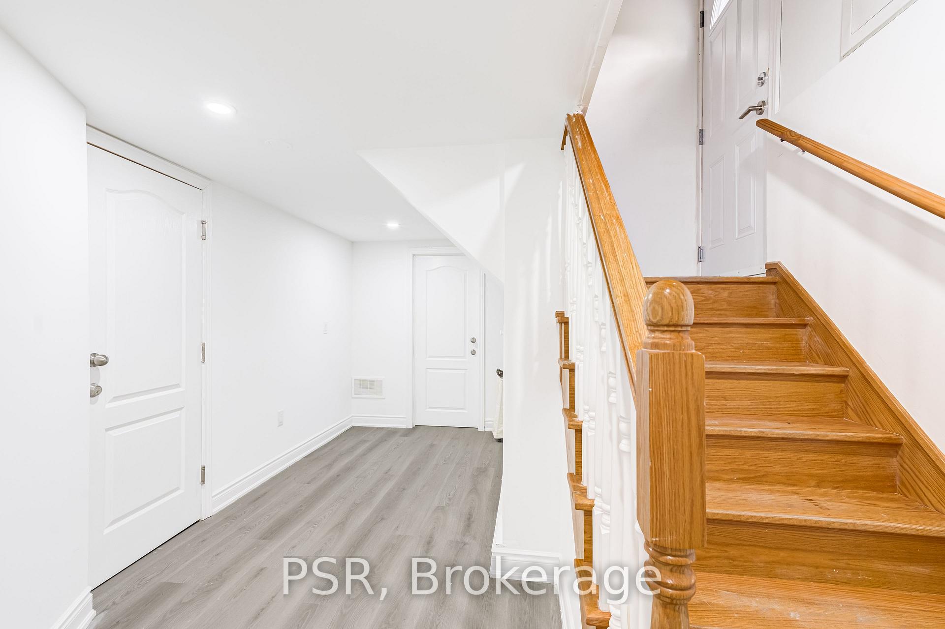 Photo 15 of Unit Lower, 24 Skelmore Crescent, North York, Parkwoods-Donalda — HOMEH