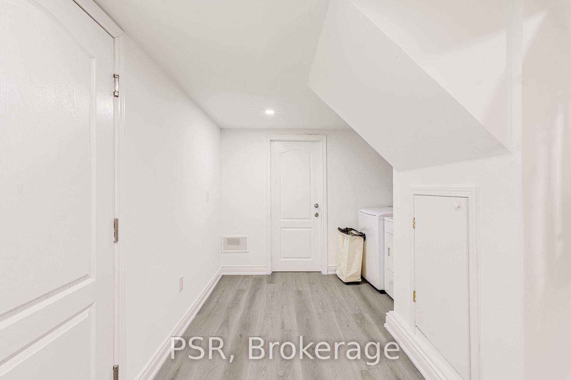 Photo 17 of Unit Lower, 24 Skelmore Crescent, North York, Parkwoods-Donalda — HOMEH