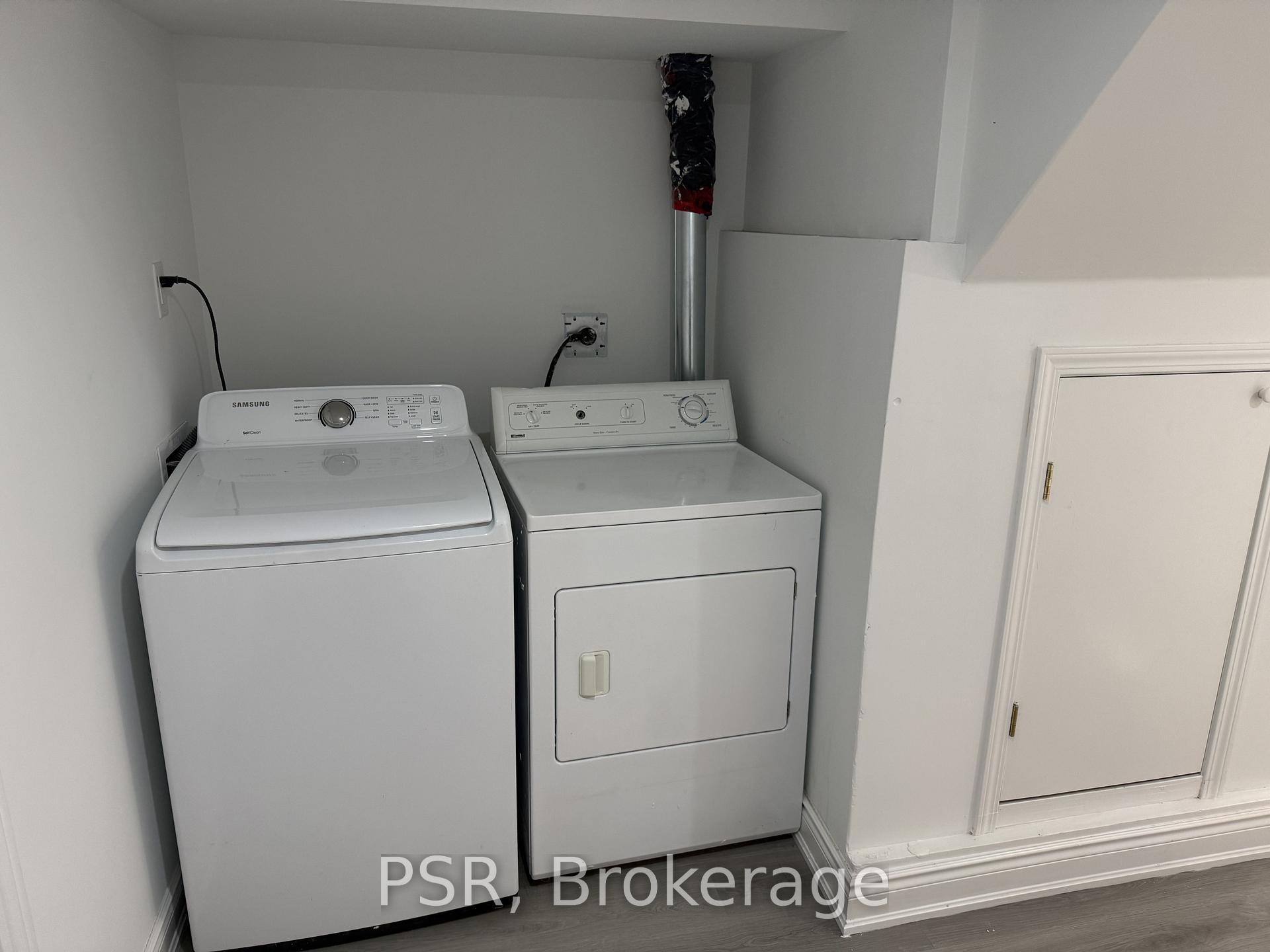 Photo 18 of Unit Lower, 24 Skelmore Crescent, North York, Parkwoods-Donalda — HOMEH