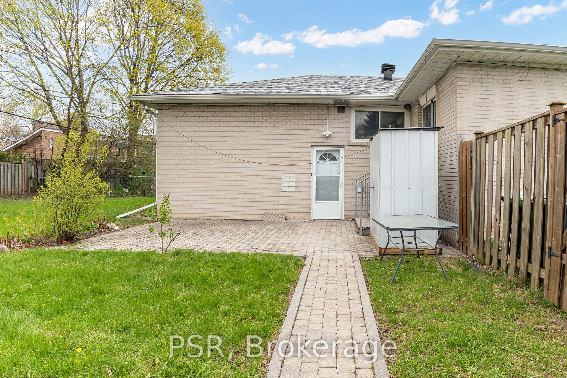 Photo 19 of Unit Lower, 24 Skelmore Crescent, North York, Parkwoods-Donalda — HOMEH