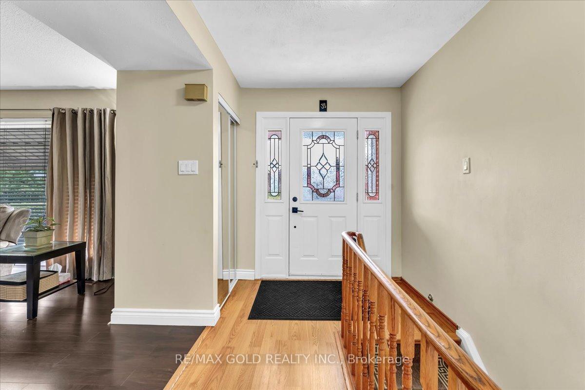 Photo 6 of 53 Dorchester Drive, Brampton, Southgate — HOMEH