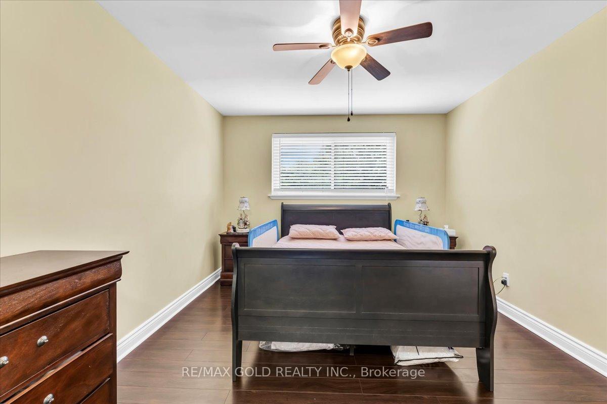 Photo 19 of 53 Dorchester Drive, Brampton, Southgate — HOMEH