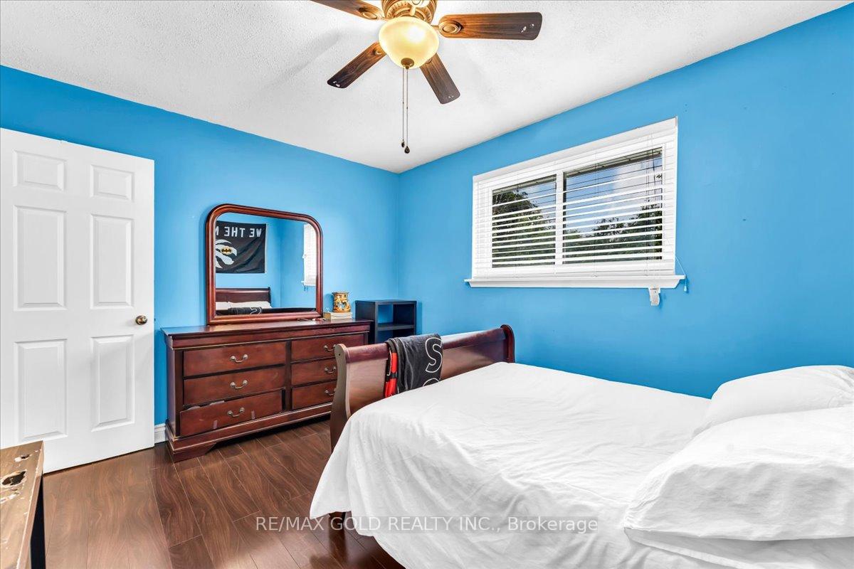 Photo 24 of 53 Dorchester Drive, Brampton, Southgate — HOMEH