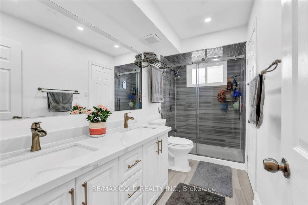 Photo 28 of 53 Dorchester Drive, Brampton, Southgate — HOMEH