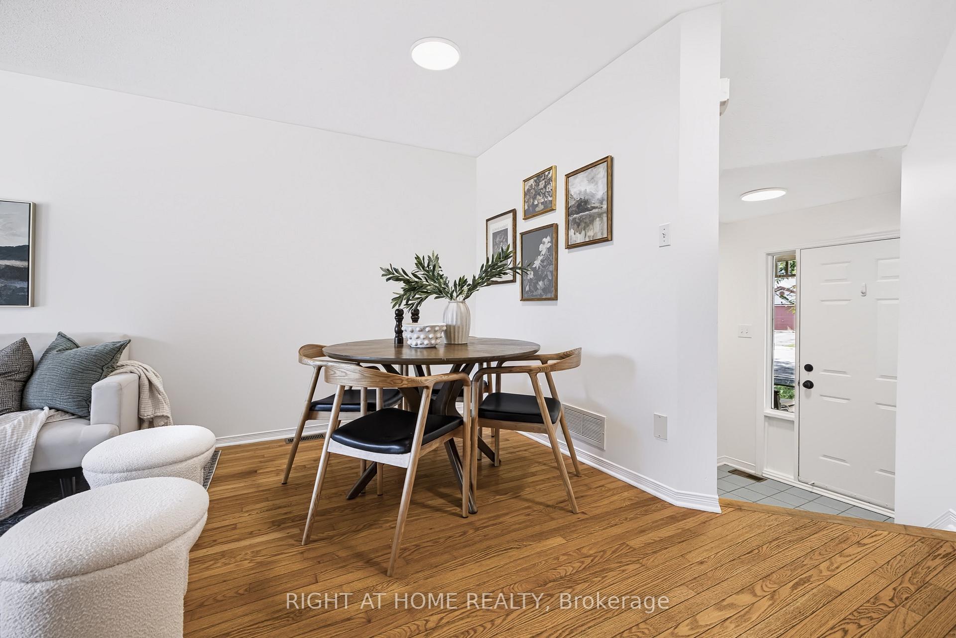 Photo 8 of 105 Crampton Drive, Carleton Place, Carleton Place — HOMEH