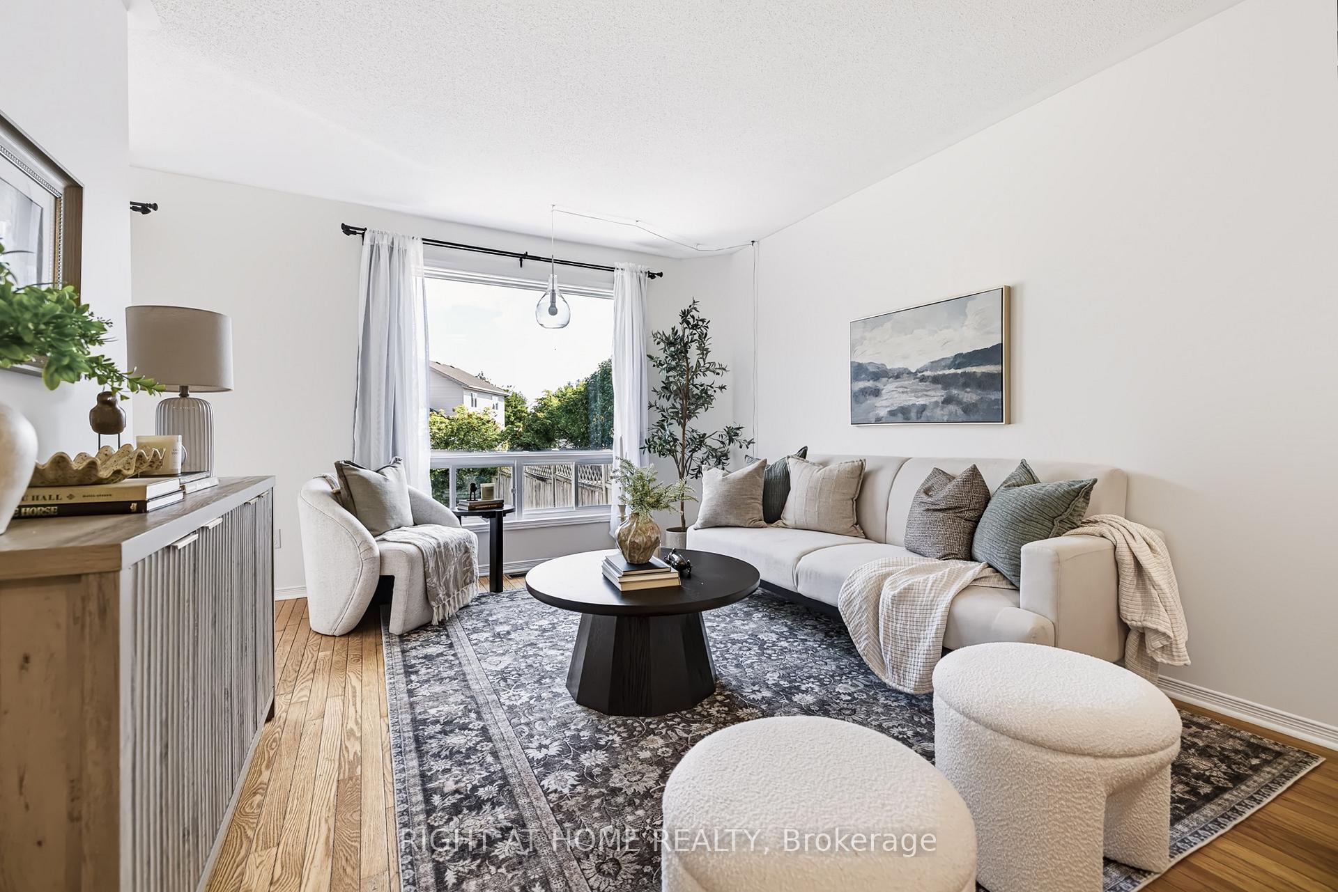 Photo 9 of 105 Crampton Drive, Carleton Place, Carleton Place — HOMEH