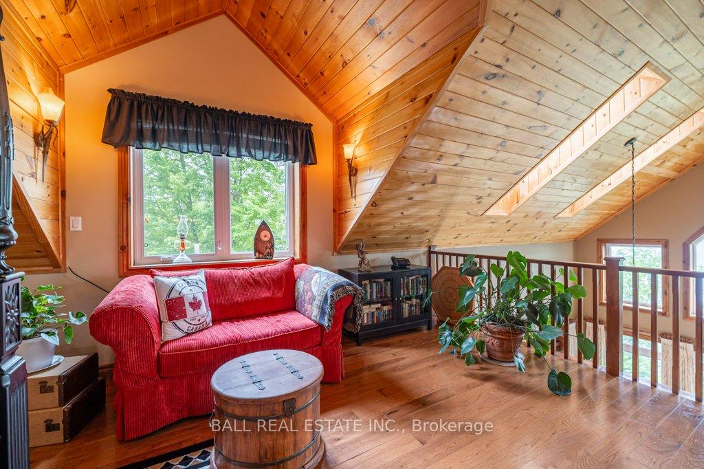 Photo 25 of 32 Shadowood Lane, North Kawartha — HOMEH