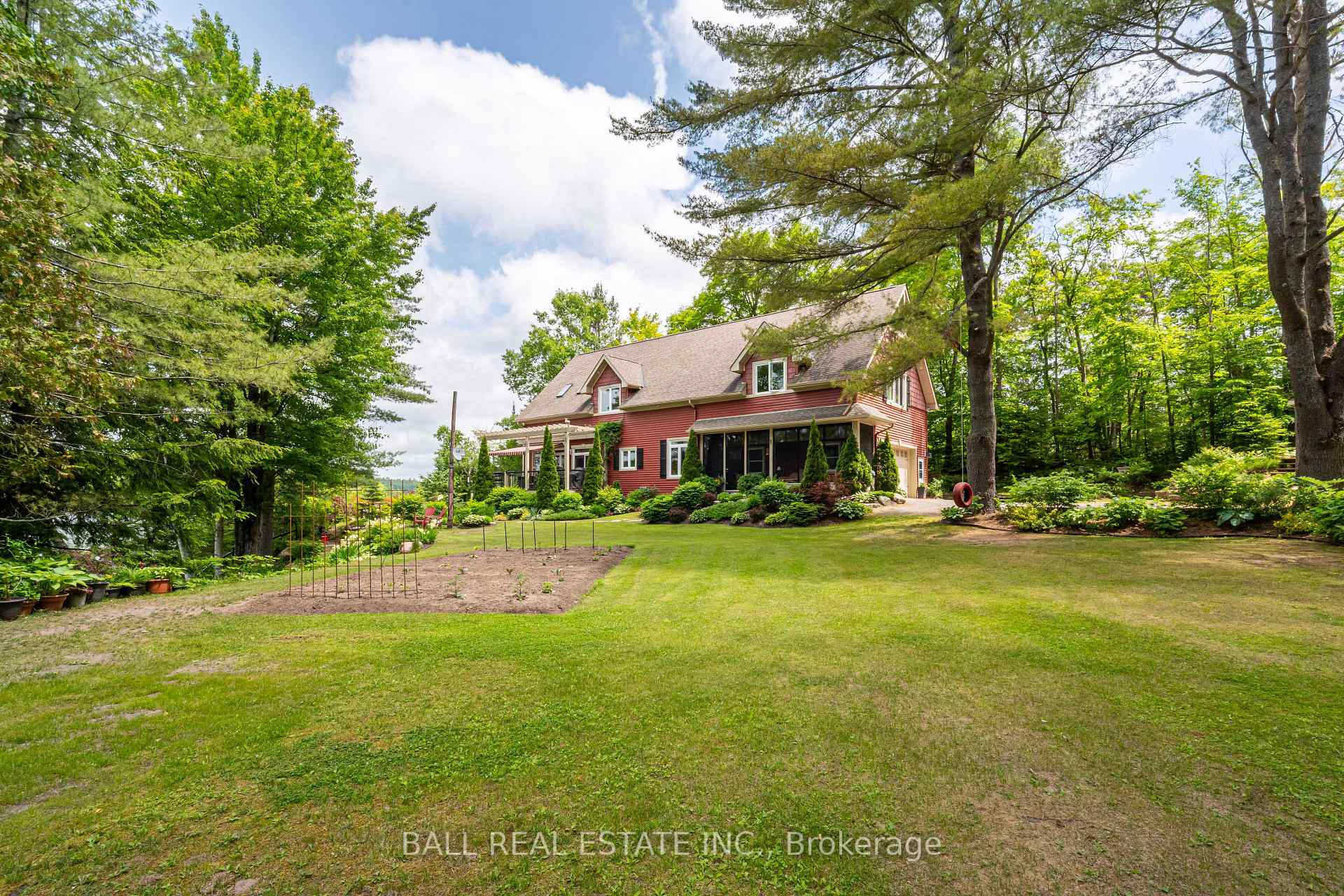 Photo 43 of 32 Shadowood Lane, North Kawartha — HOMEH