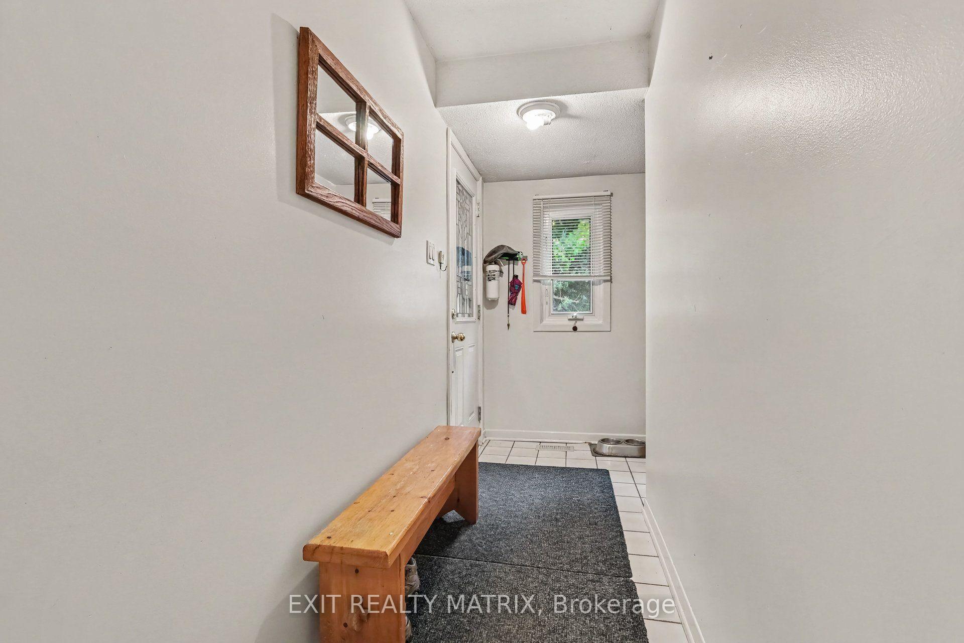 Photo 3 of 1887 Elmridge Drive, Ottawa, Beacon Hill South — HOMEH