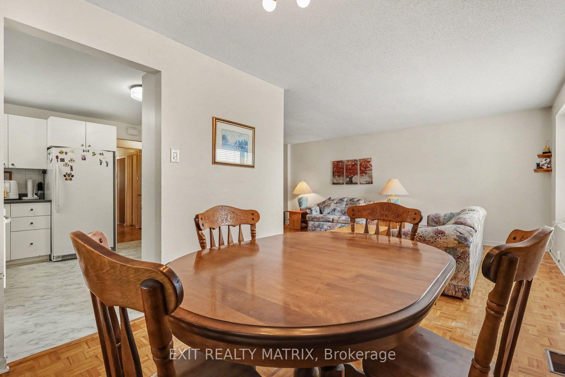 Photo 9 of 1887 Elmridge Drive, Ottawa, Beacon Hill South — HOMEH