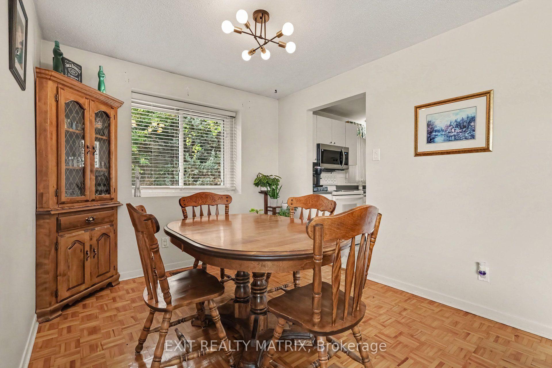 Photo 10 of 1887 Elmridge Drive, Ottawa, Beacon Hill South — HOMEH