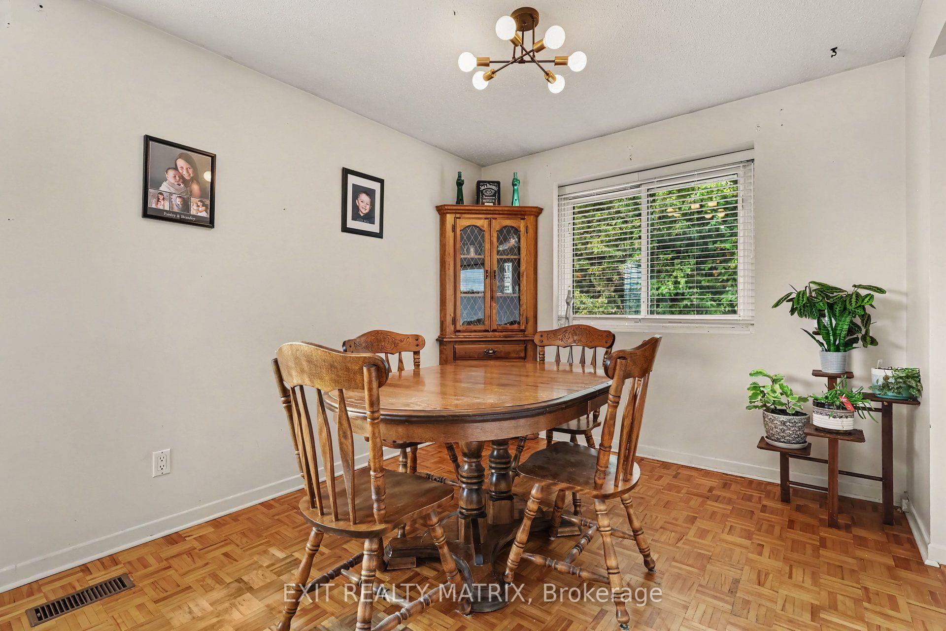 Photo 11 of 1887 Elmridge Drive, Ottawa, Beacon Hill South — HOMEH