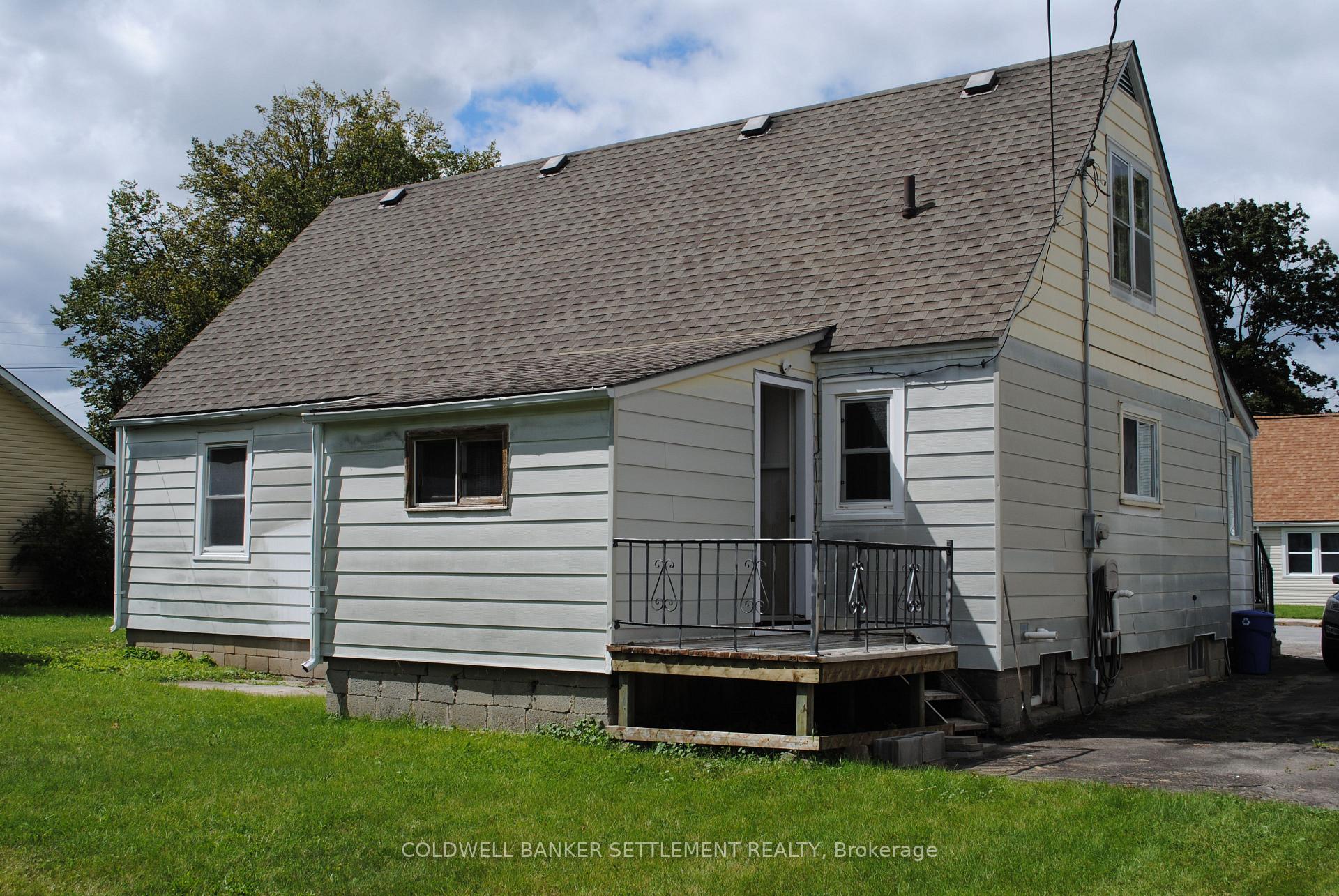 Photo 5 of 48 Pine Street, Smiths Falls, Smiths Falls — HOMEH