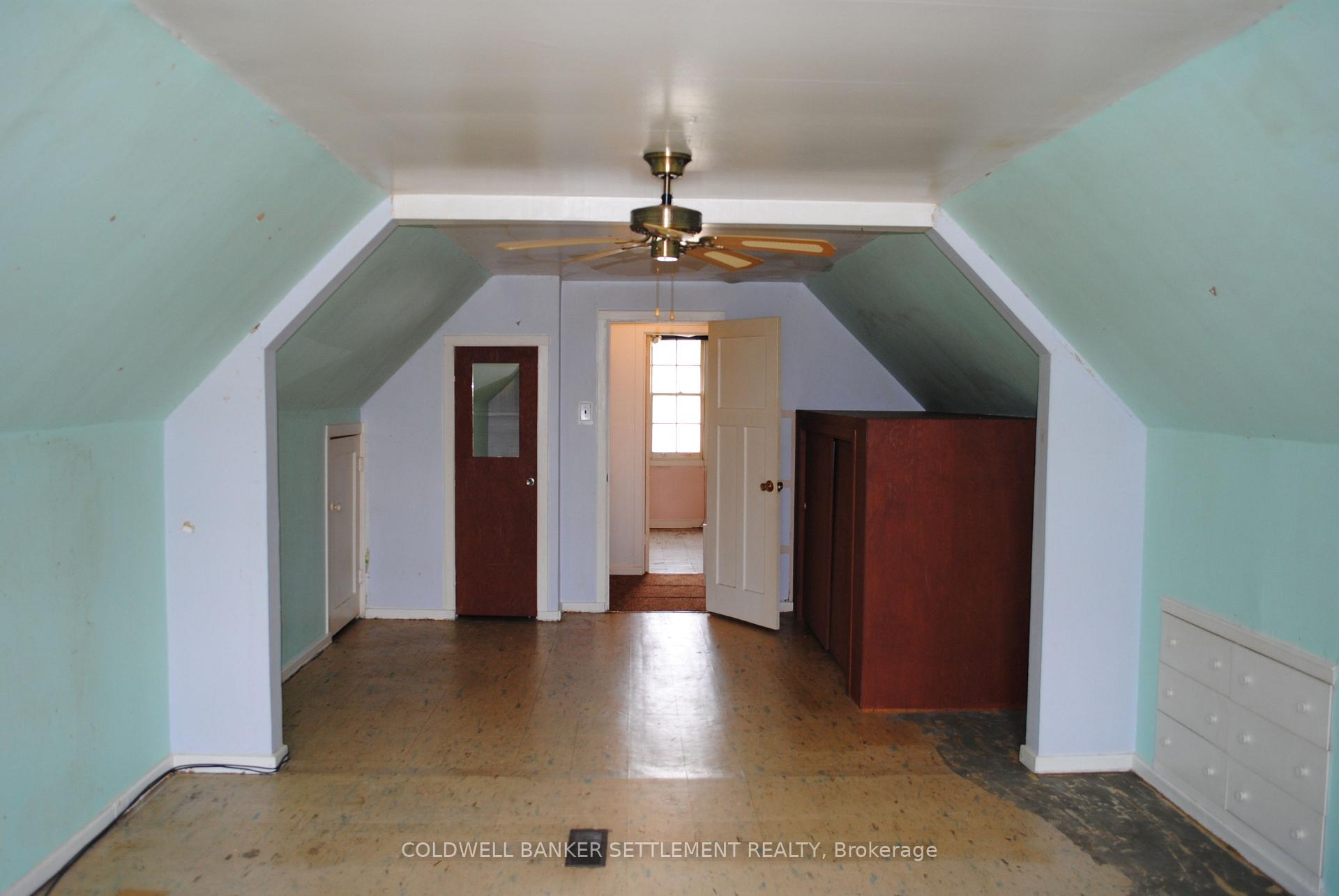 Photo 15 of 48 Pine Street, Smiths Falls, Smiths Falls — HOMEH