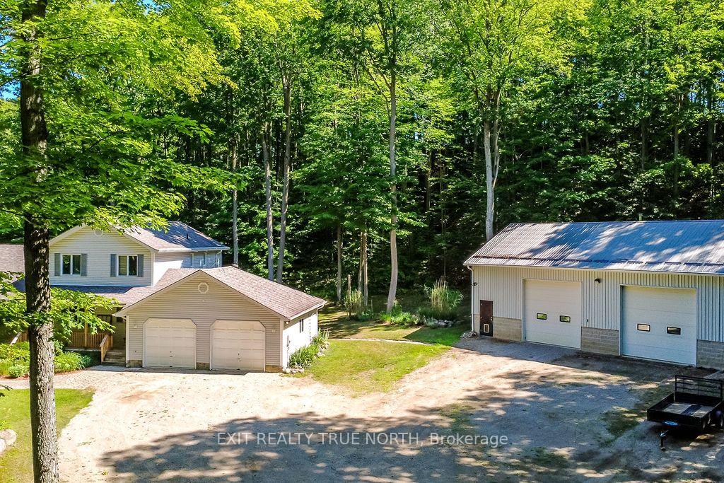 Photo 2 of 3889 Baseline Road, Springwater, Rural Springwater — HOMEH