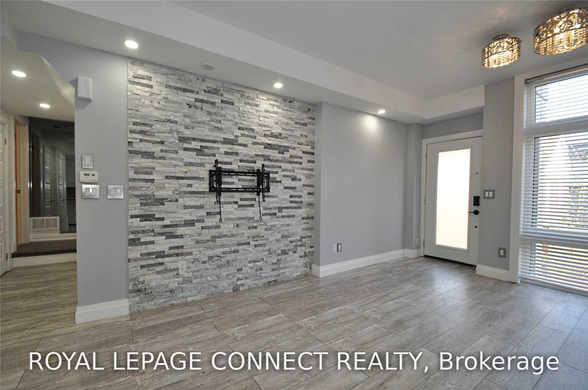 Photo 3 of Unit 96, 23 Eldora Avenue, North York, Newtonbrook West — HOMEH