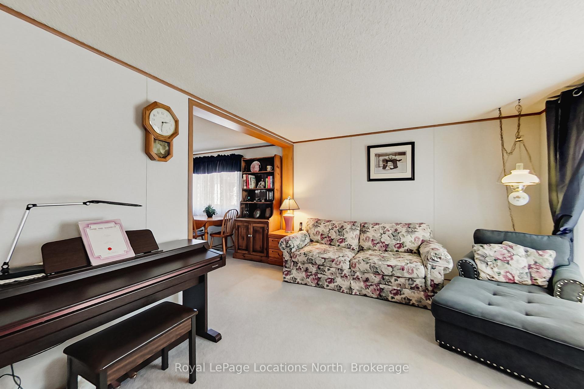 Photo 9 of 5 Murray Drive, Wasaga Beach — HOMEH