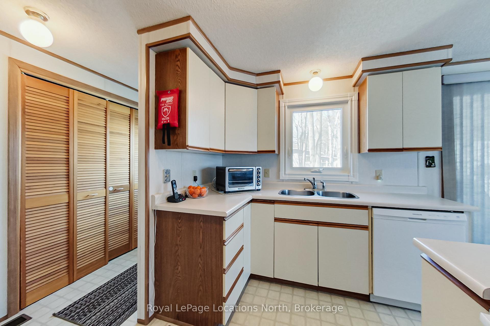 Photo 14 of 5 Murray Drive, Wasaga Beach — HOMEH