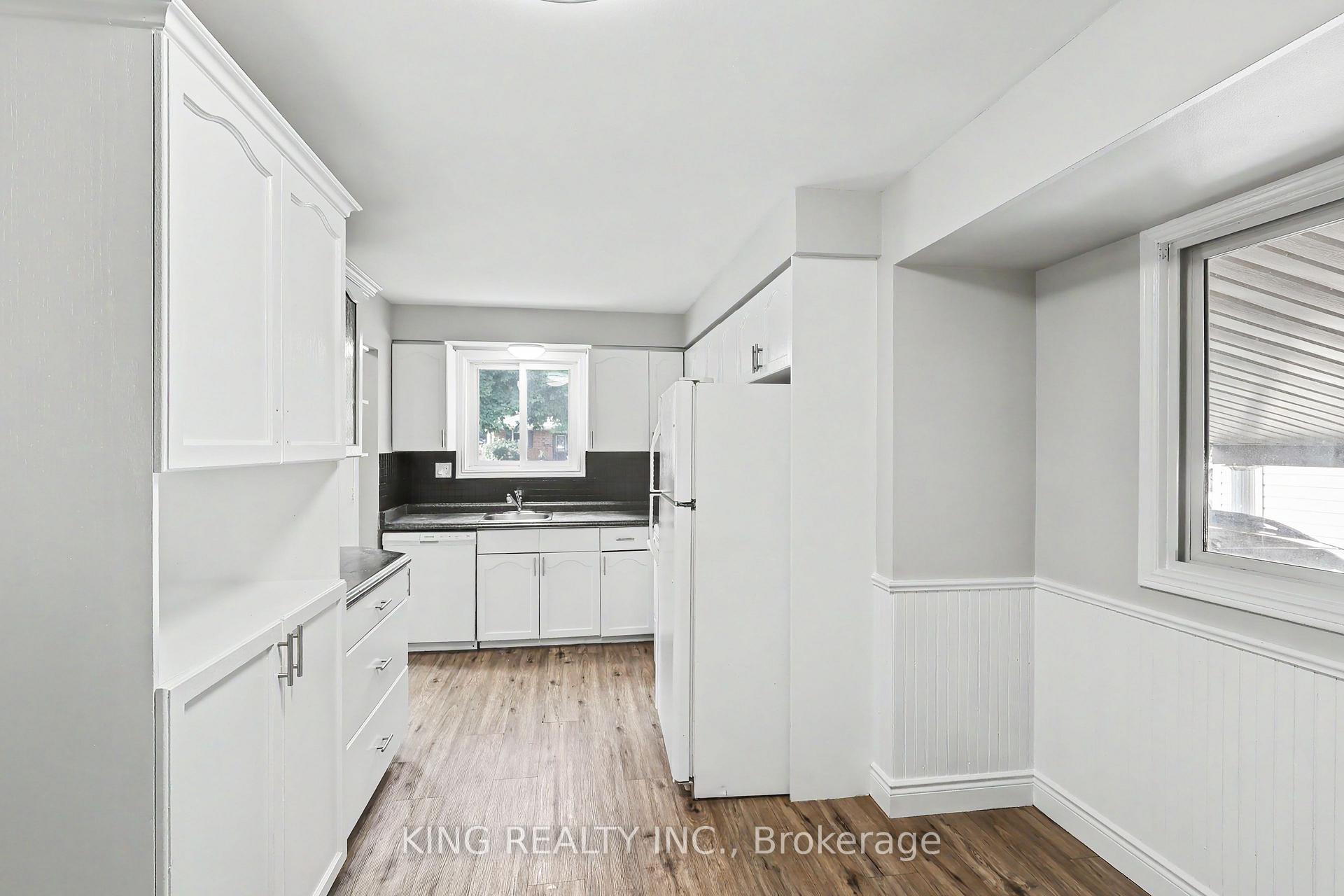 Photo 7 of 287 Portsmouth Crescent E, London, East I — HOMEH