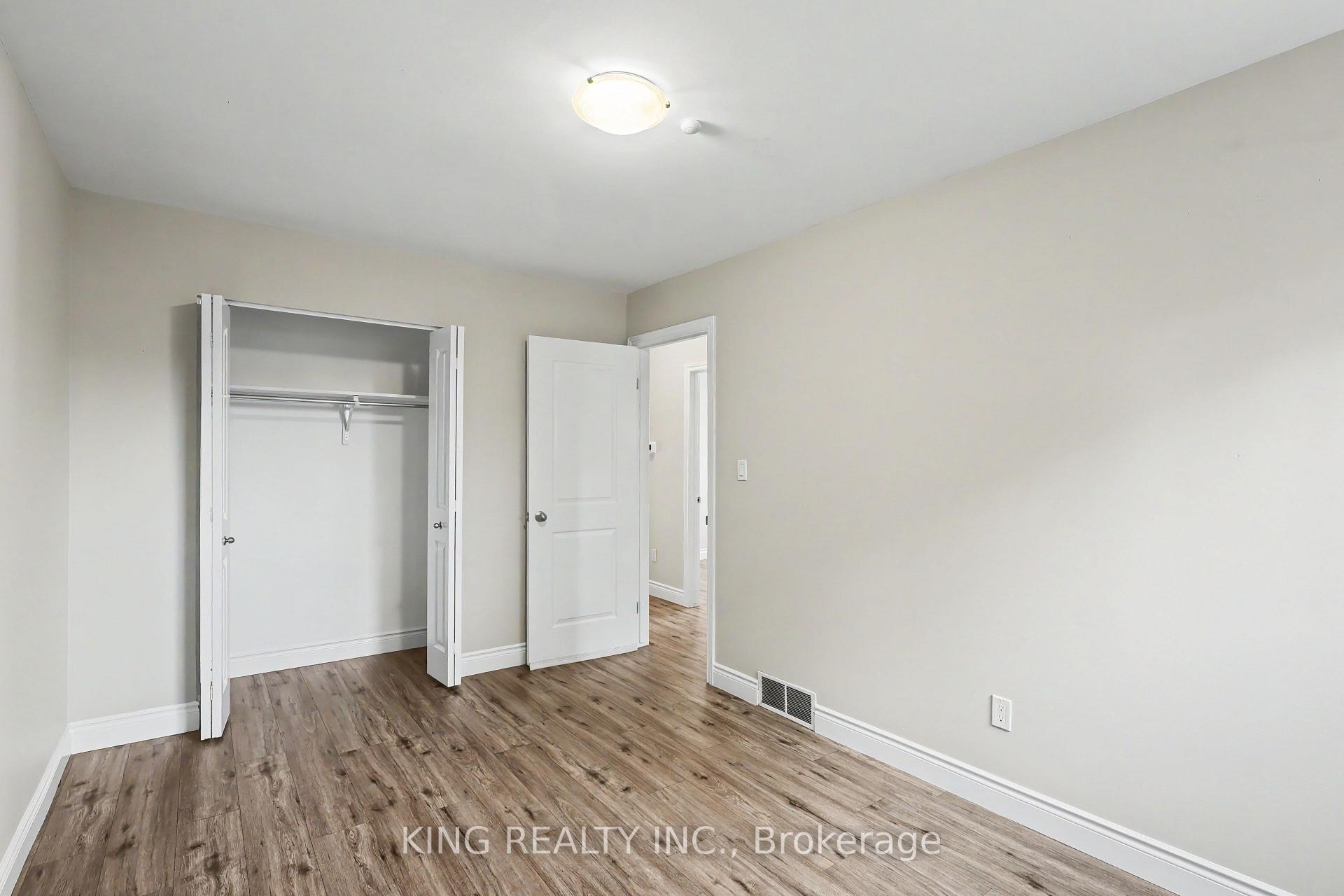 Photo 14 of 287 Portsmouth Crescent E, London, East I — HOMEH