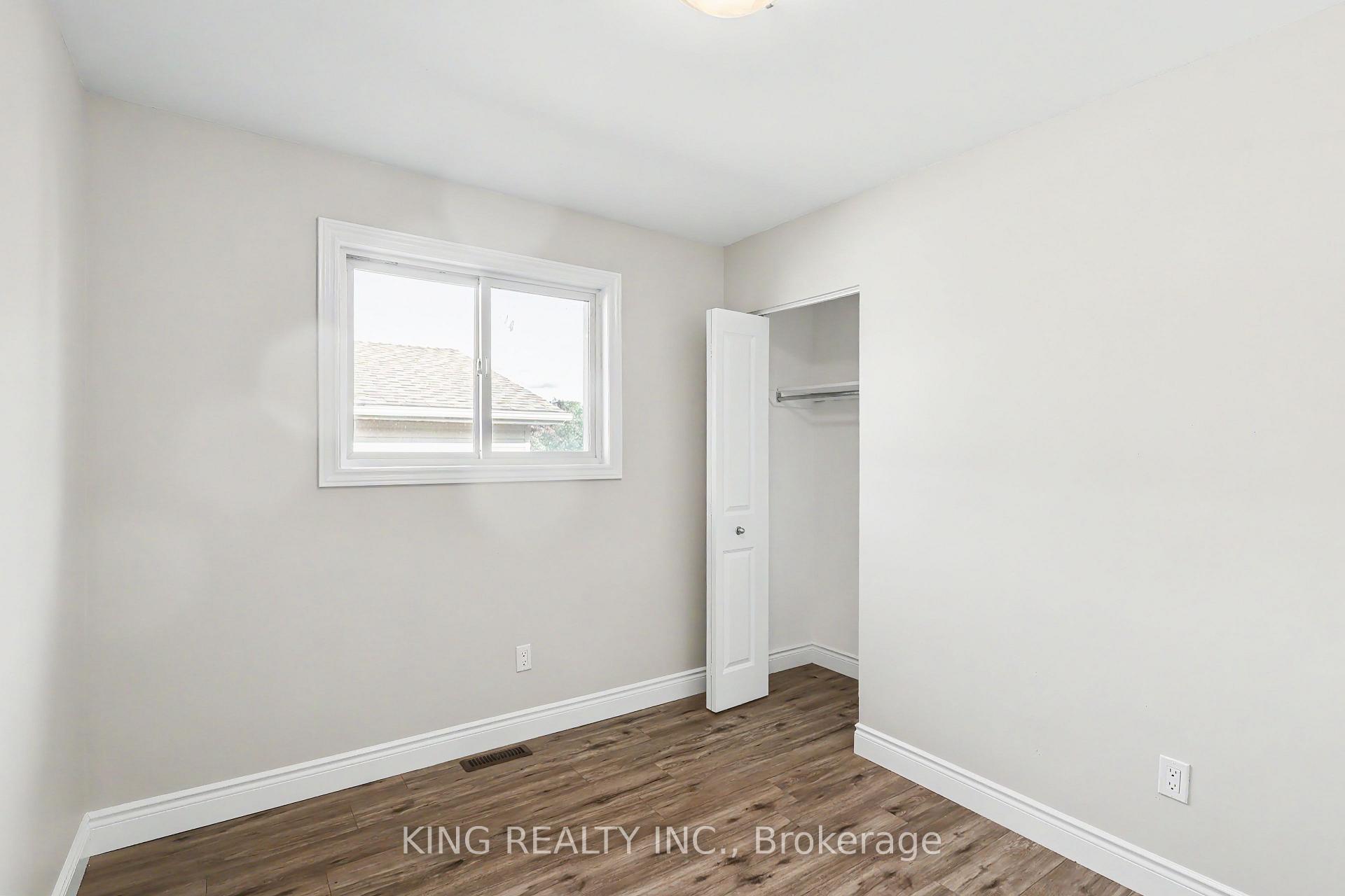 Photo 19 of 287 Portsmouth Crescent E, London, East I — HOMEH