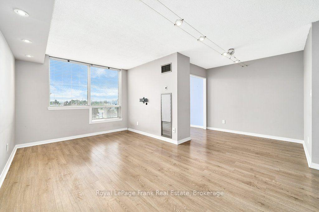 Photo 12 of Unit 806, 711 Rossland Road E, Whitby, Pringle Creek — HOMEH