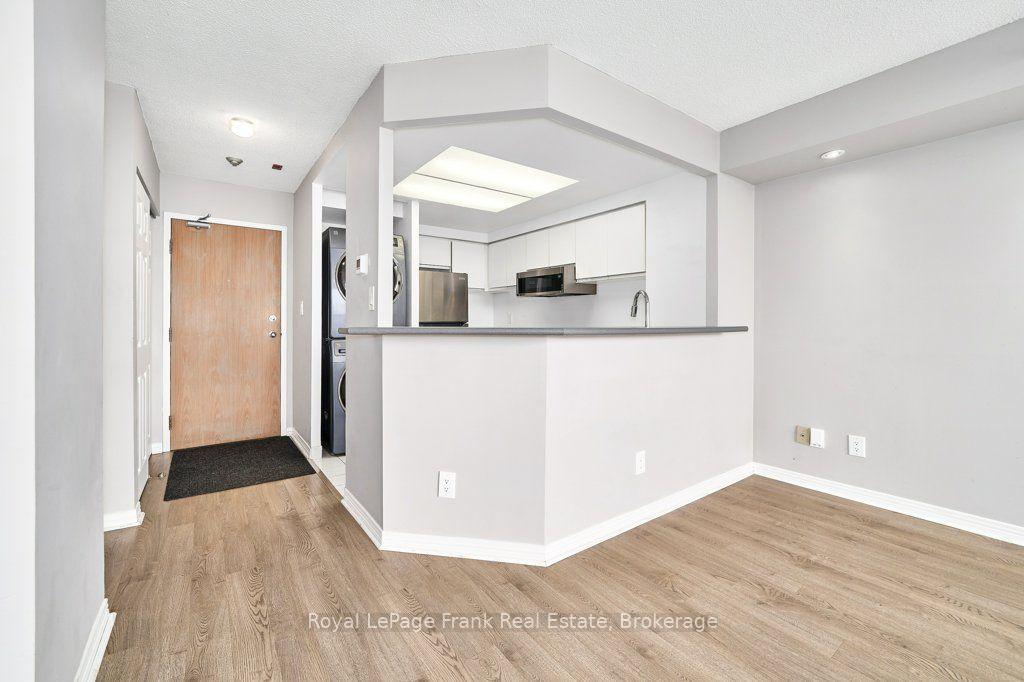 Photo 22 of Unit 806, 711 Rossland Road E, Whitby, Pringle Creek — HOMEH