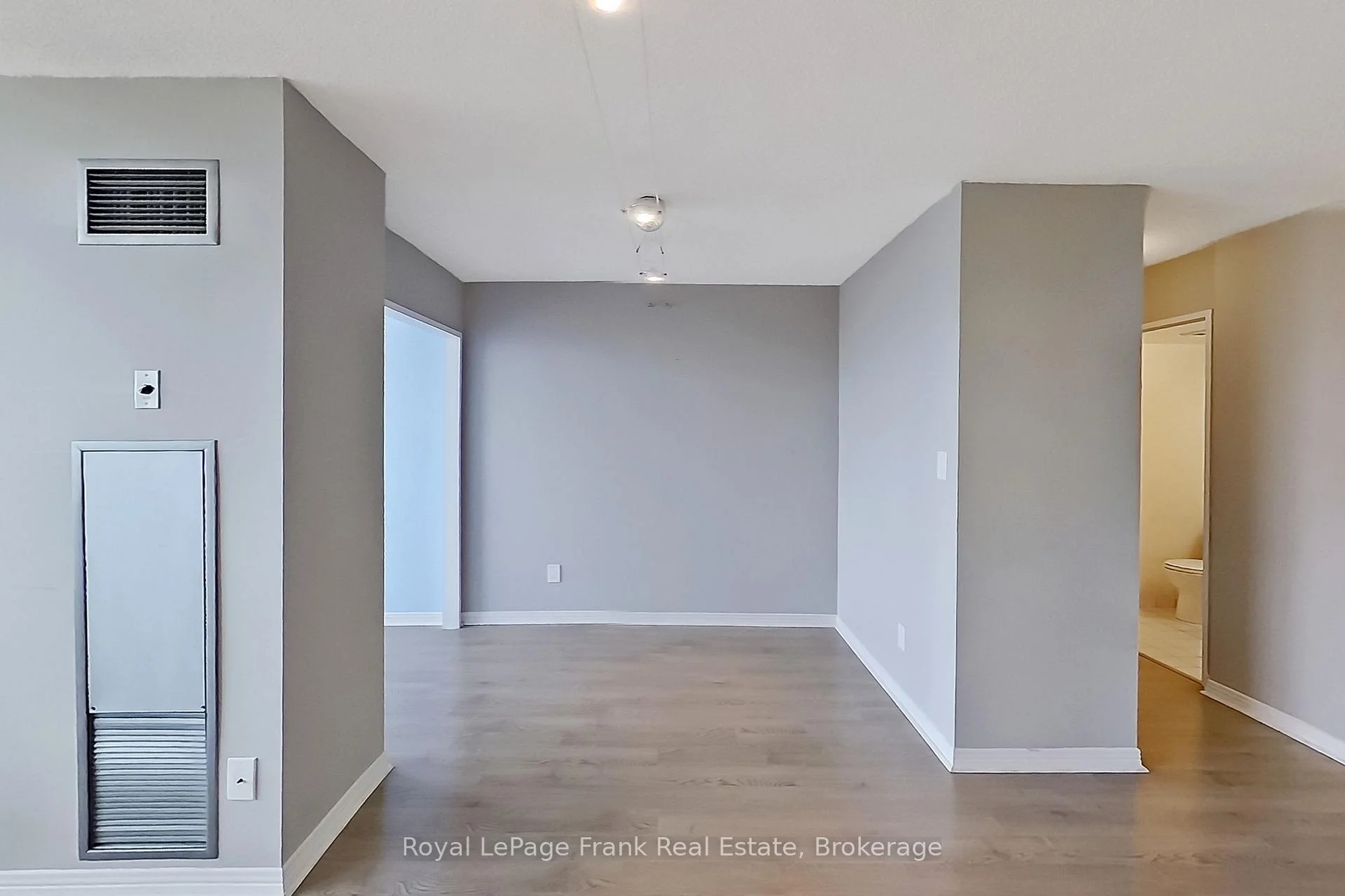 Photo 16 of Unit 806, 711 Rossland Road E, Whitby, Pringle Creek — HOMEH