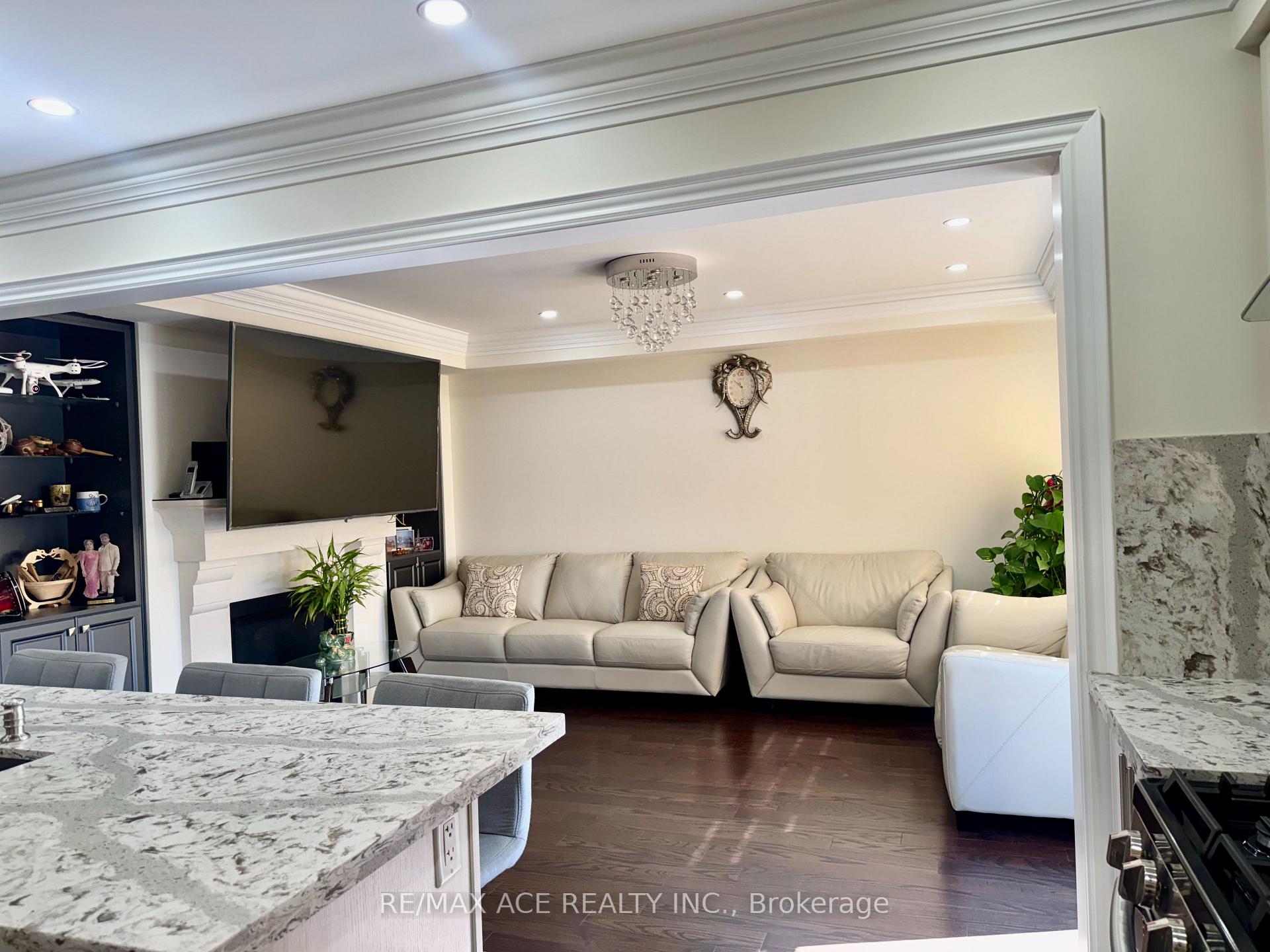 Photo 11 of 1011 Cameo Street, Pickering, Rural Pickering — HOMEH