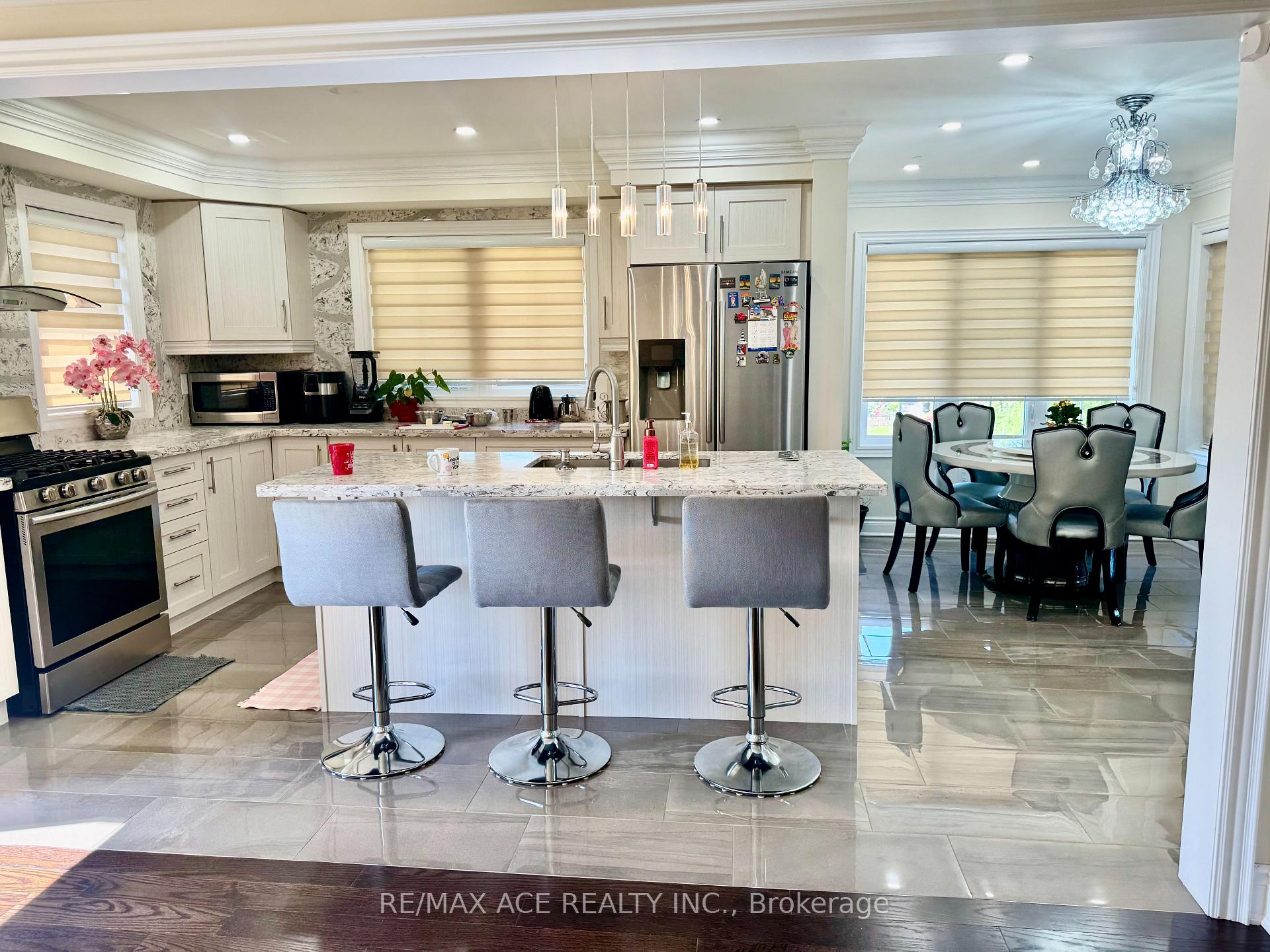 Photo 14 of 1011 Cameo Street, Pickering, Rural Pickering — HOMEH