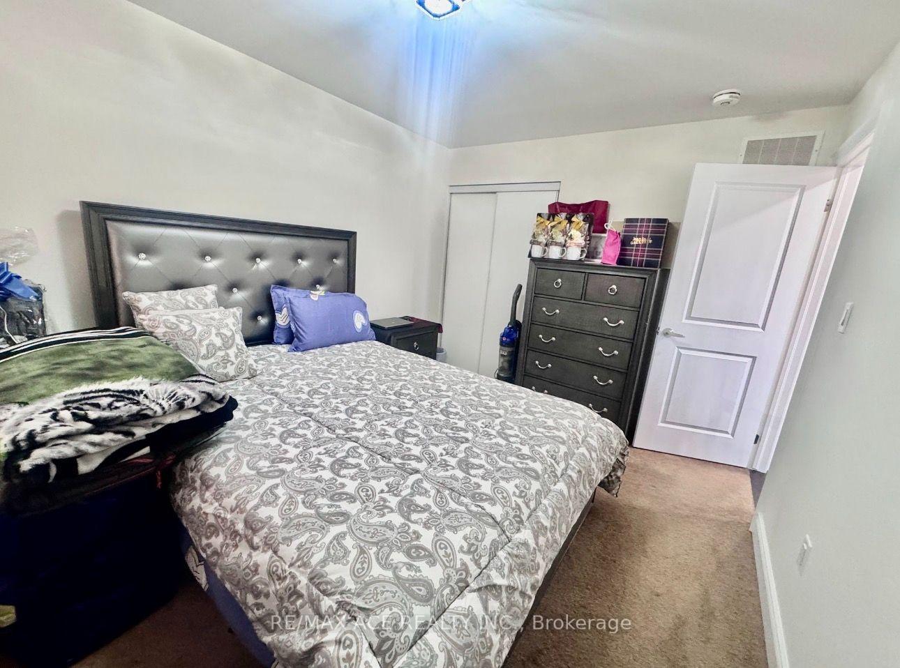 Photo 24 of 1011 Cameo Street, Pickering, Rural Pickering — HOMEH