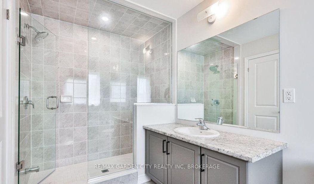 Photo 12 of 41 Bentgrass Drive, Welland, Hwy 406/Welland — HOMEH