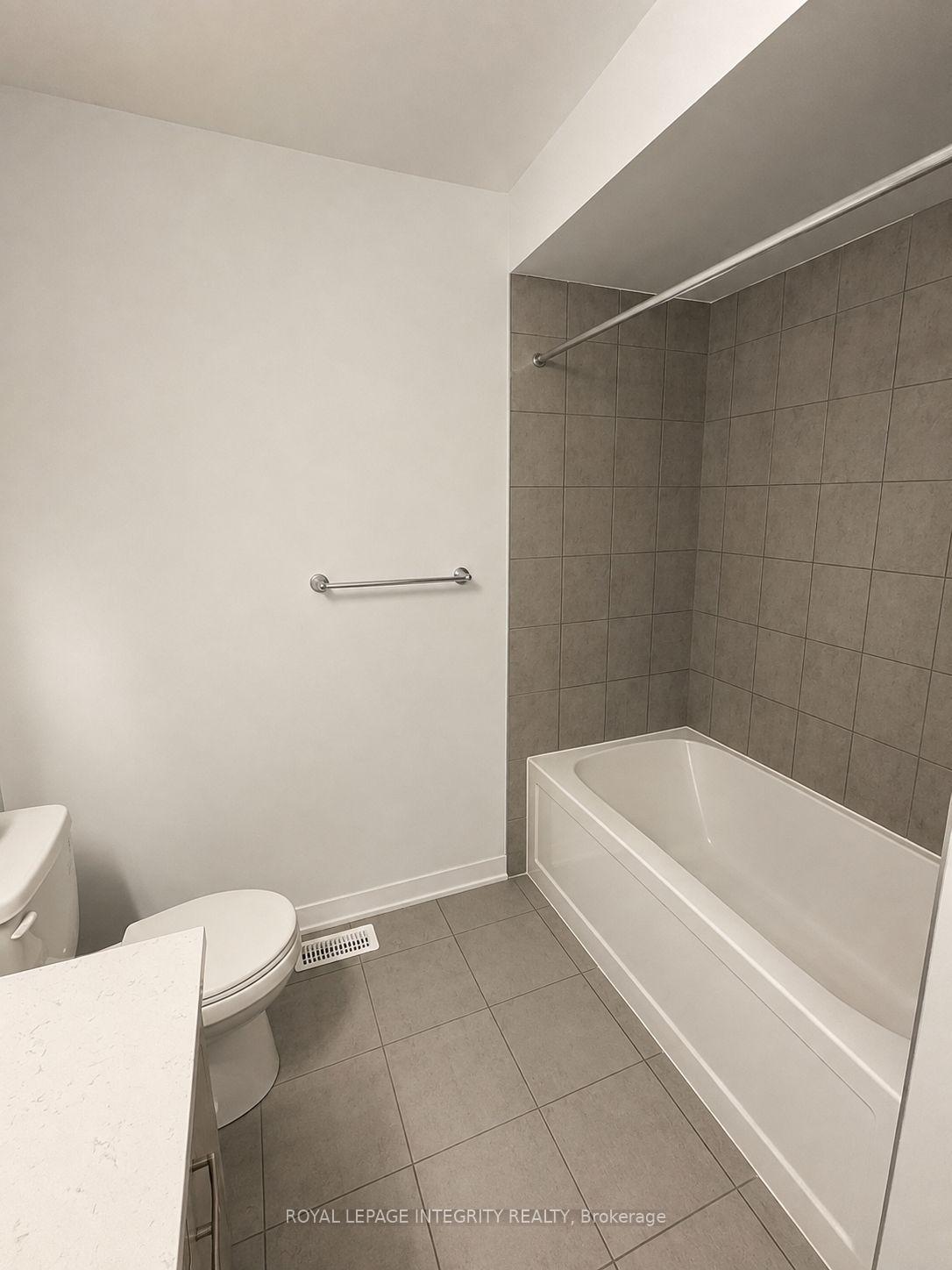 Photo 10 of 347 Parallax Private, Ottawa, Barrhaven - Half Moon Bay — HOMEH