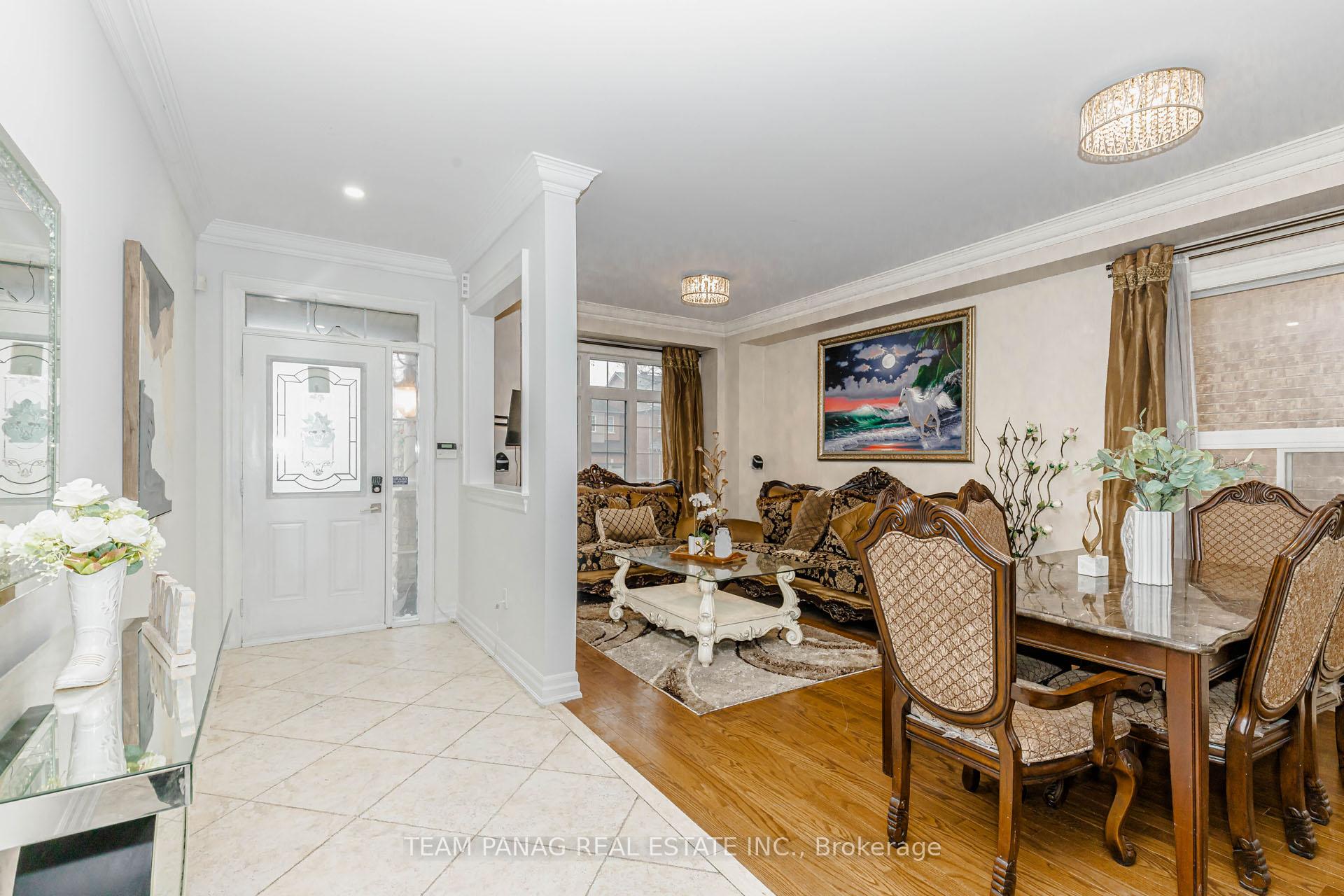 Photo 5 of 19 Valleycreek Drive, Brampton, Bram East — HOMEH