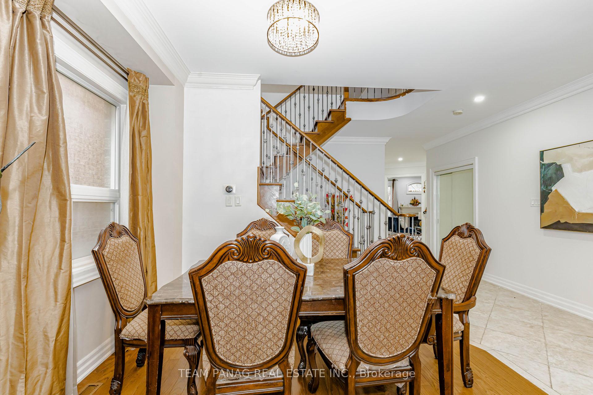 Photo 6 of 19 Valleycreek Drive, Brampton, Bram East — HOMEH