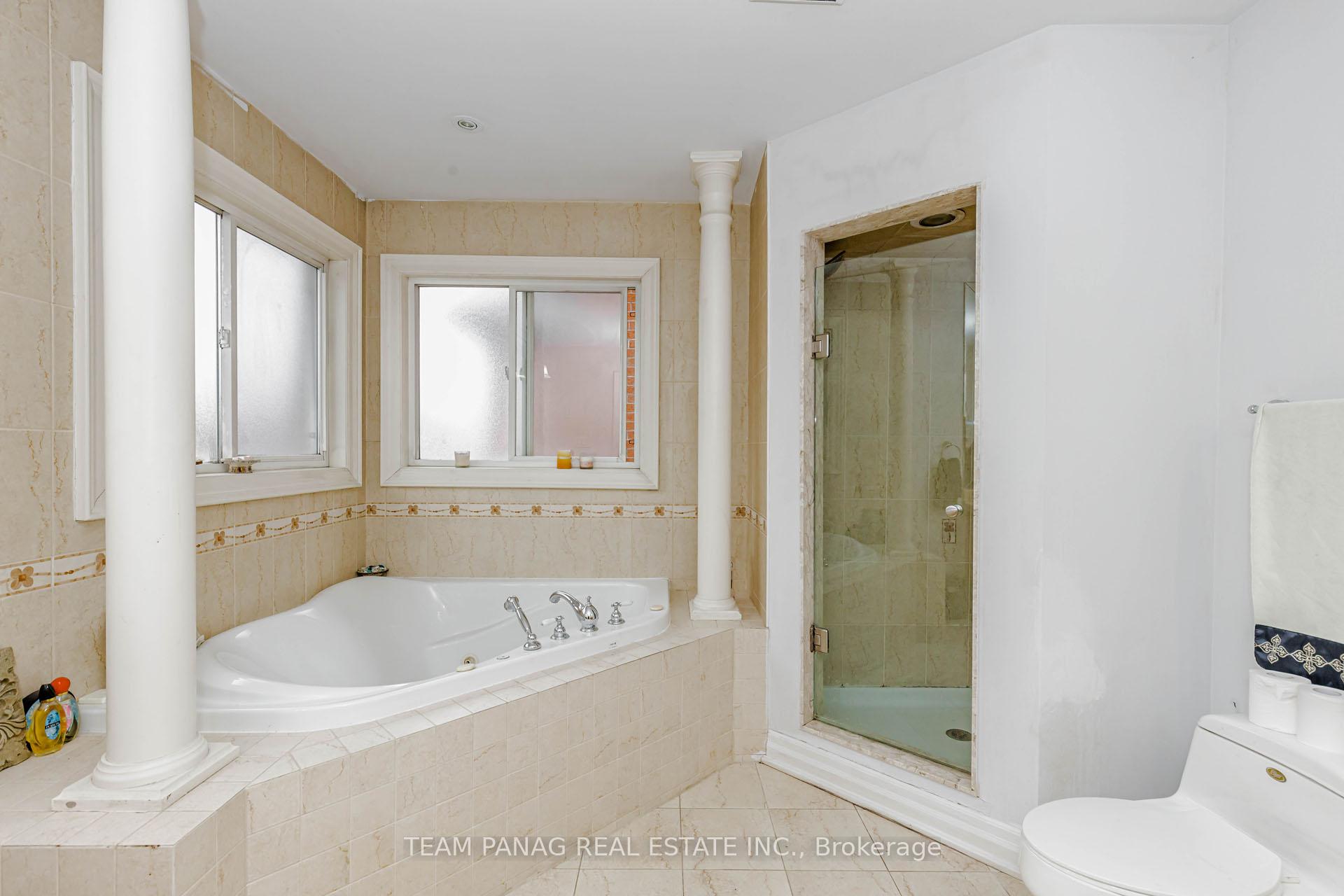 Photo 22 of 19 Valleycreek Drive, Brampton, Bram East — HOMEH