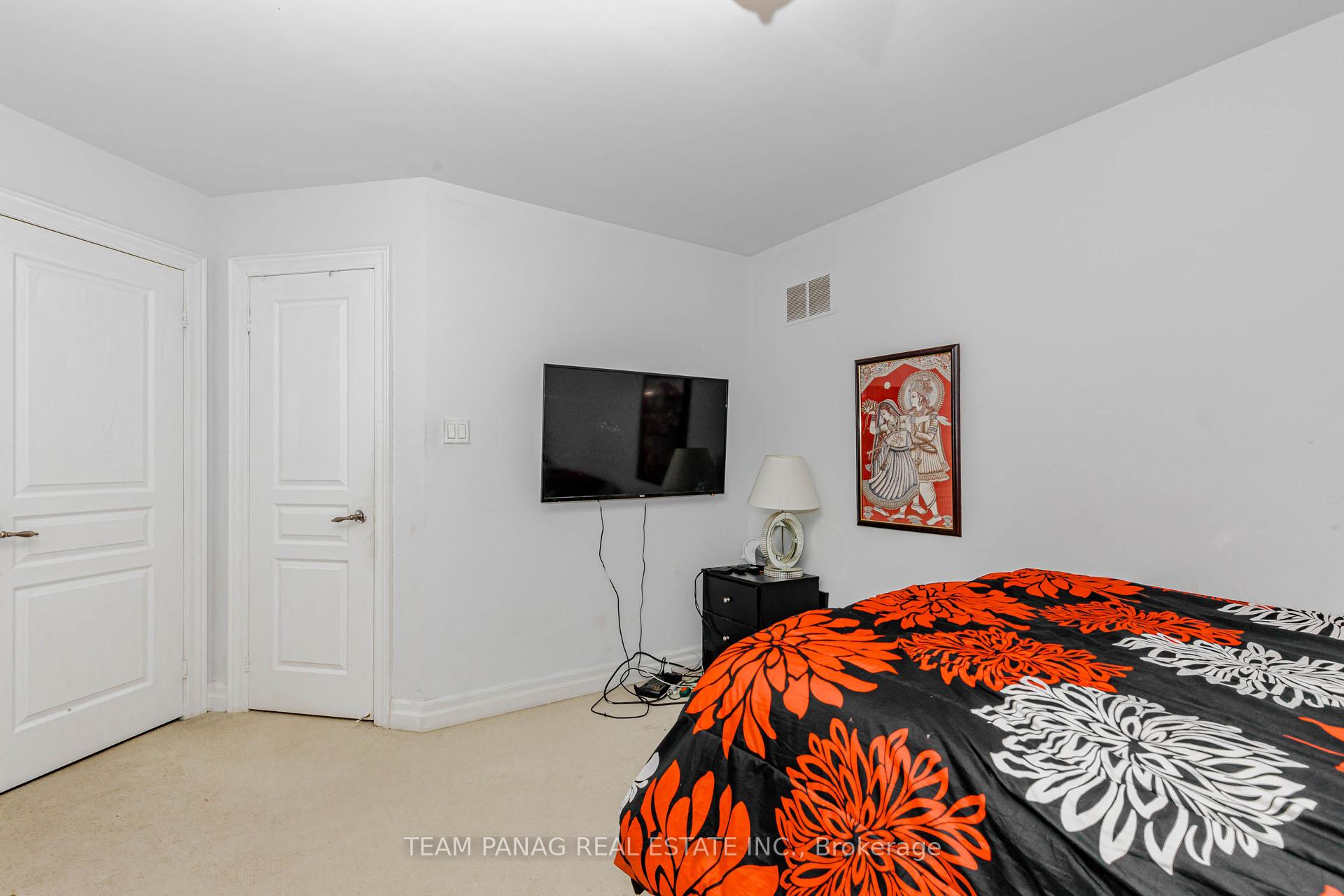 Photo 24 of 19 Valleycreek Drive, Brampton, Bram East — HOMEH