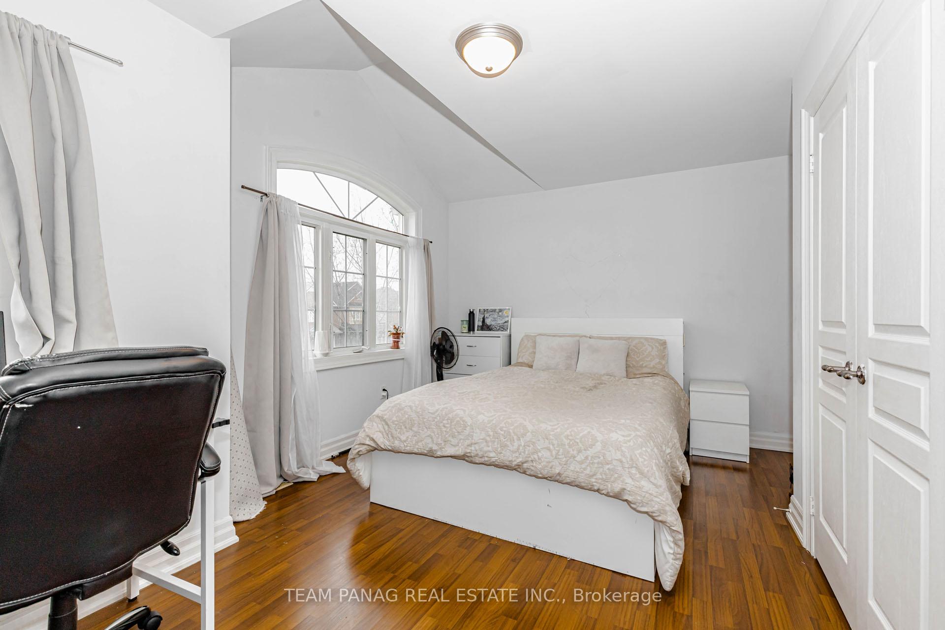 Photo 28 of 19 Valleycreek Drive, Brampton, Bram East — HOMEH