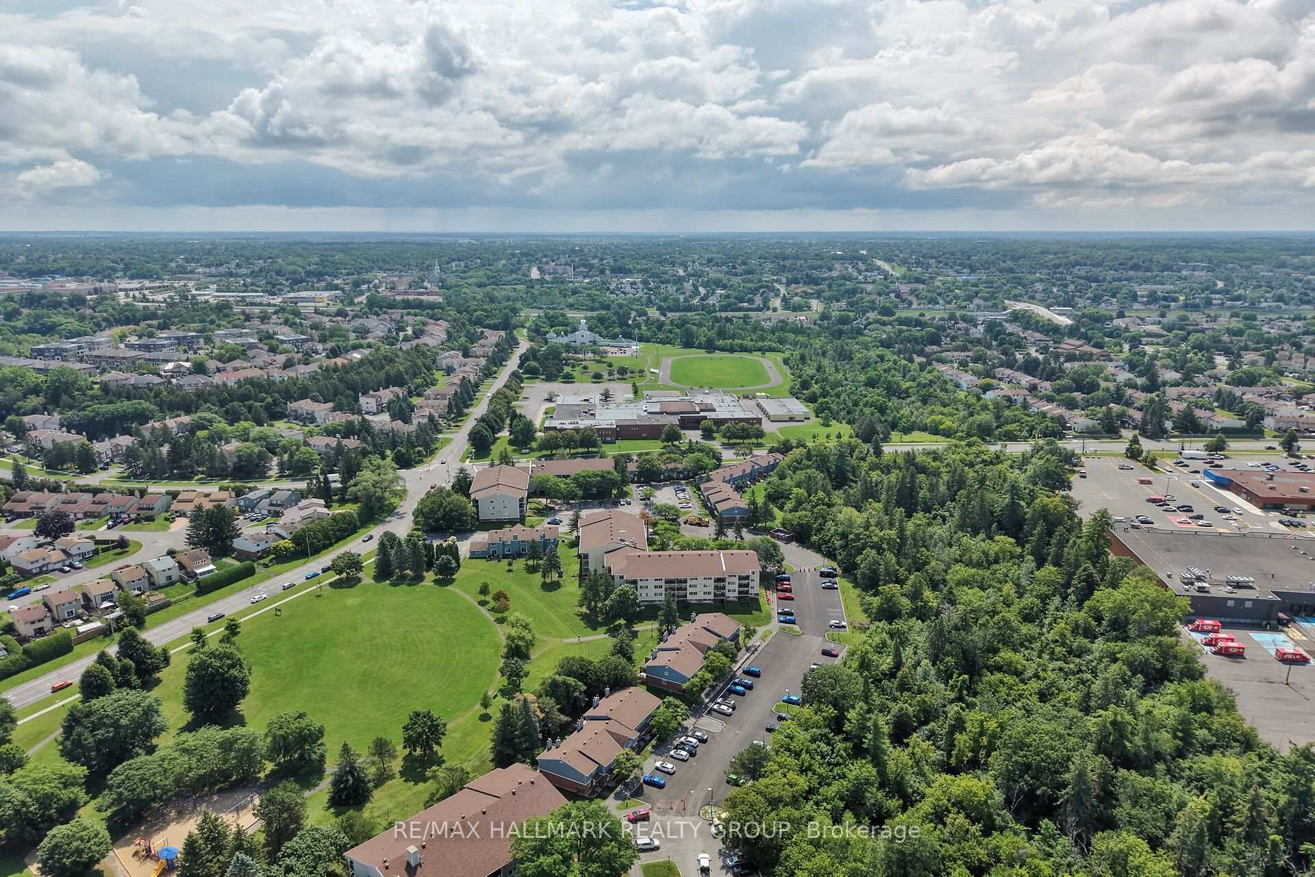 Photo 40 of Unit 306, 6470 Bilberry Drive, Ottawa, Orleans Wood — HOMEH