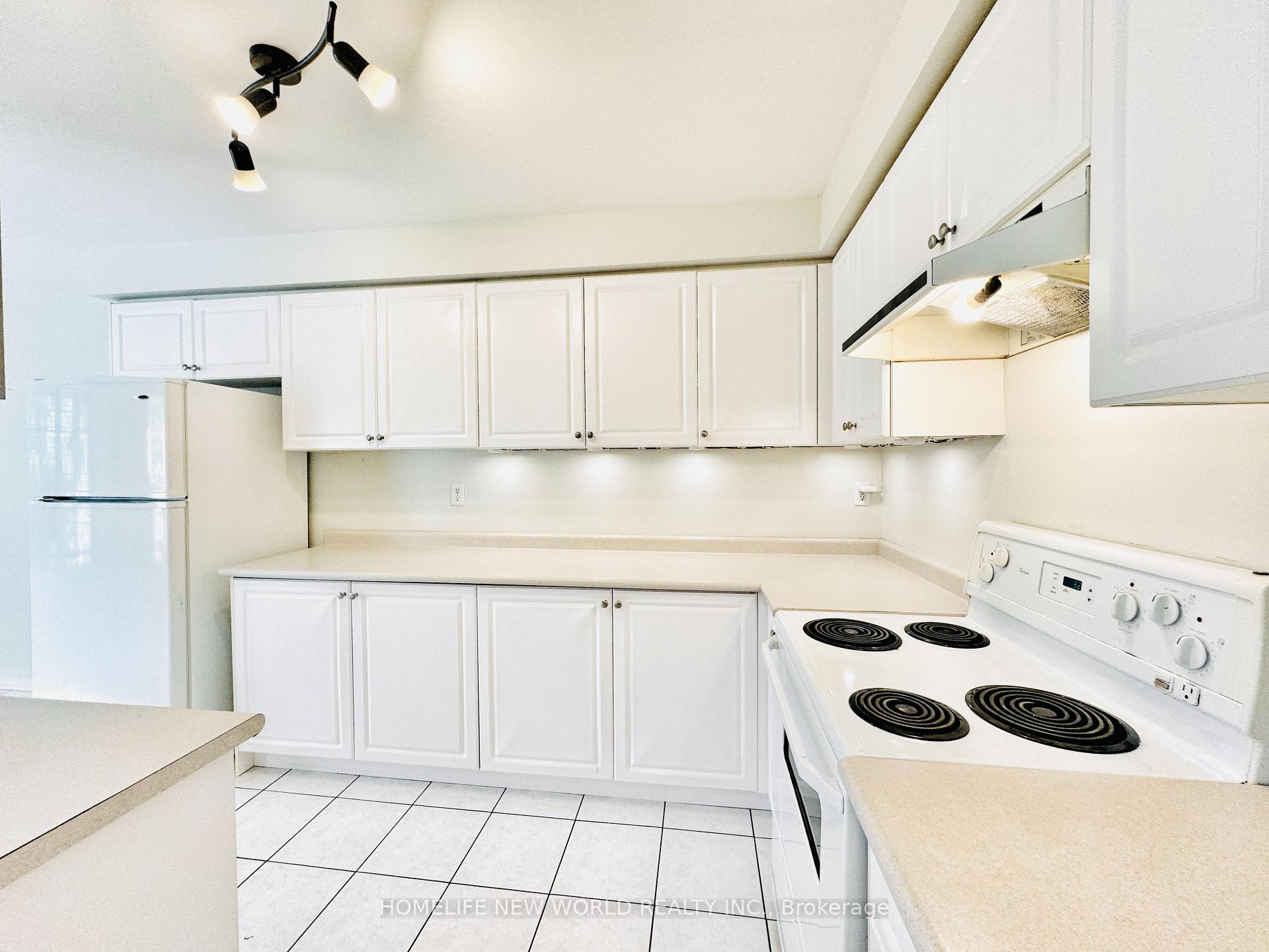 Photo 10 of 89 Warren Bradley Street, Markham, Berczy — HOMEH