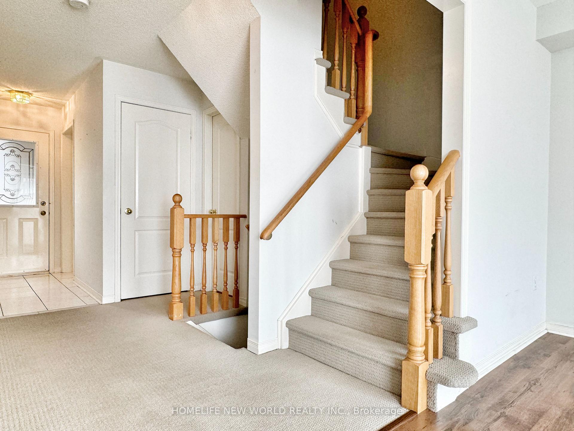 Photo 23 of 89 Warren Bradley Street, Markham, Berczy — HOMEH