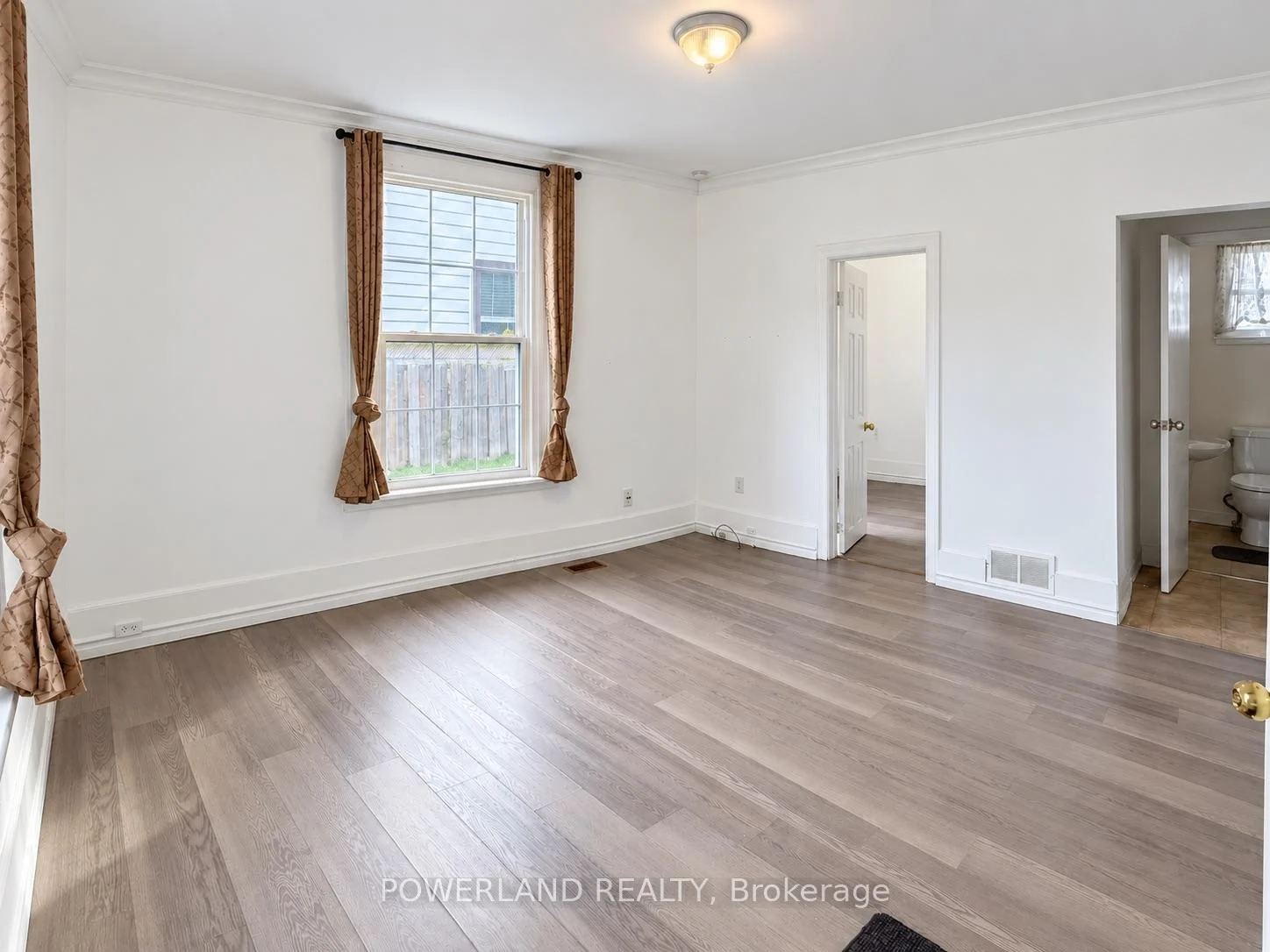 Photo 14 of Unit Apt #1, 202 Prospect Street, Newmarket, Central Newmarket — HOMEH