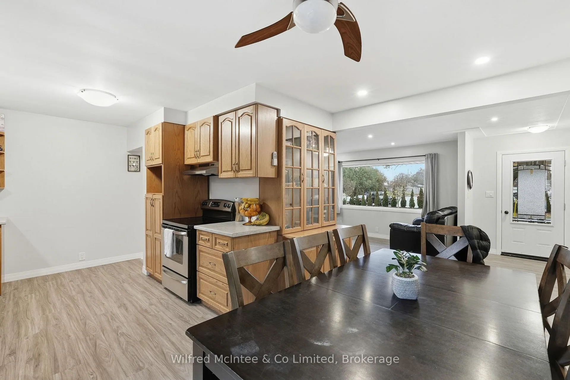Photo 16 of 856 York Avenue N, North Perth, Listowel — HOMEH