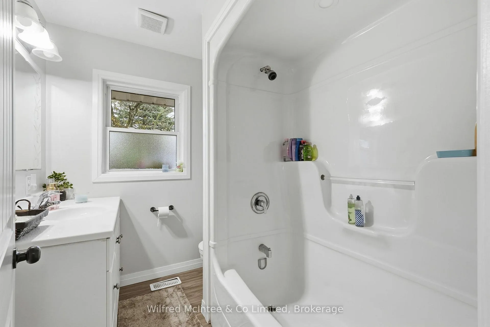 Photo 17 of 856 York Avenue N, North Perth, Listowel — HOMEH