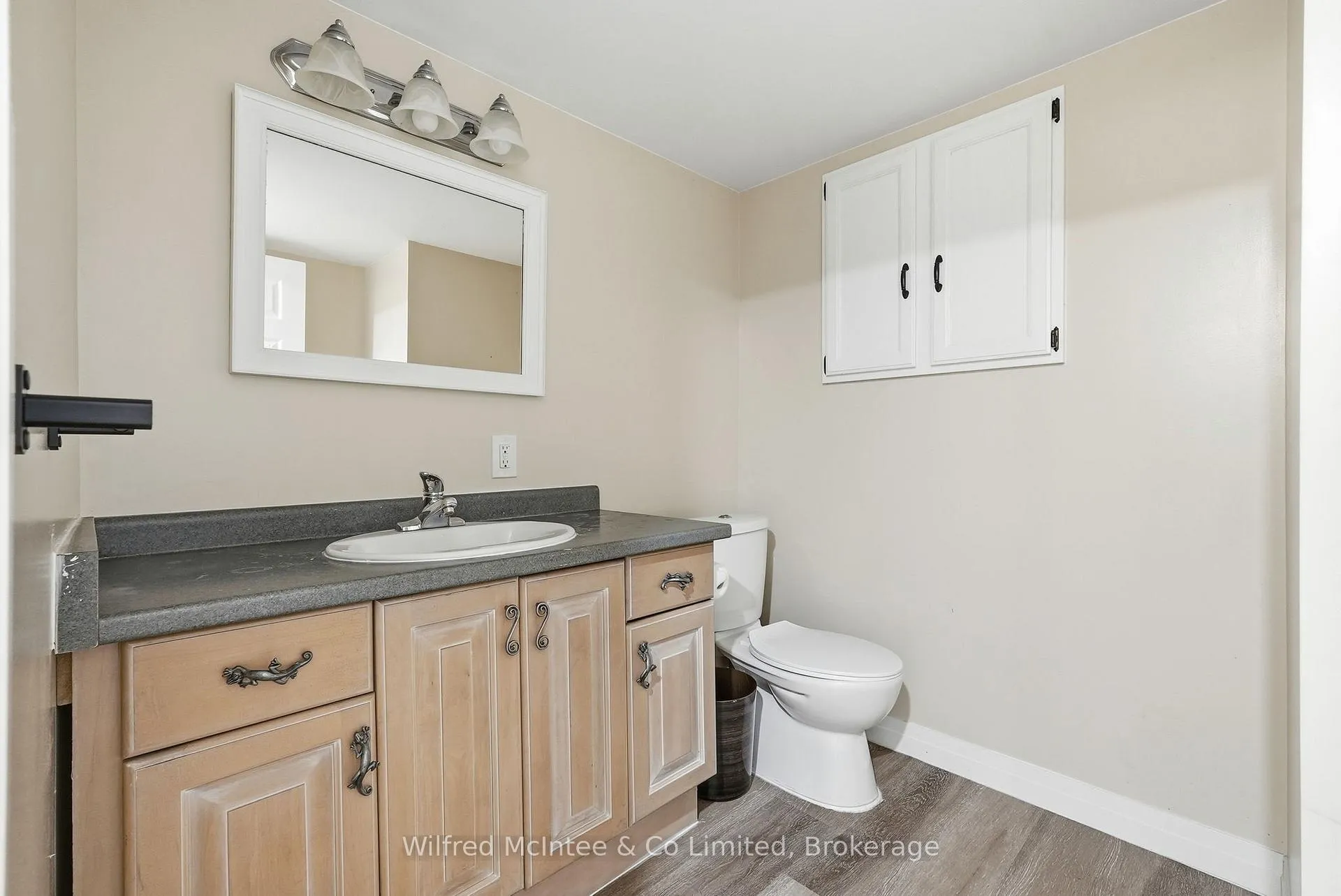 Photo 22 of 856 York Avenue N, North Perth, Listowel — HOMEH