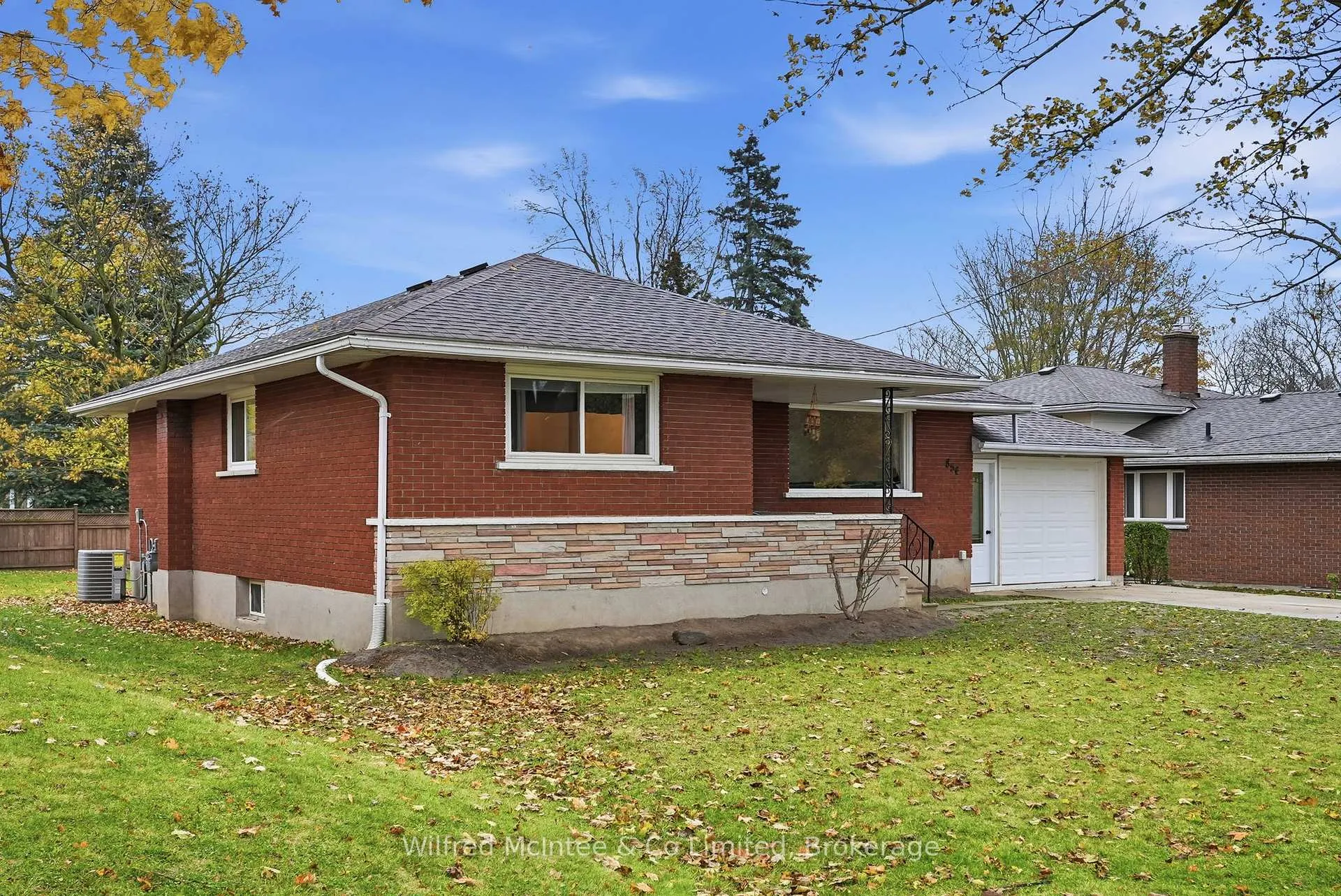 Photo 28 of 856 York Avenue N, North Perth, Listowel — HOMEH