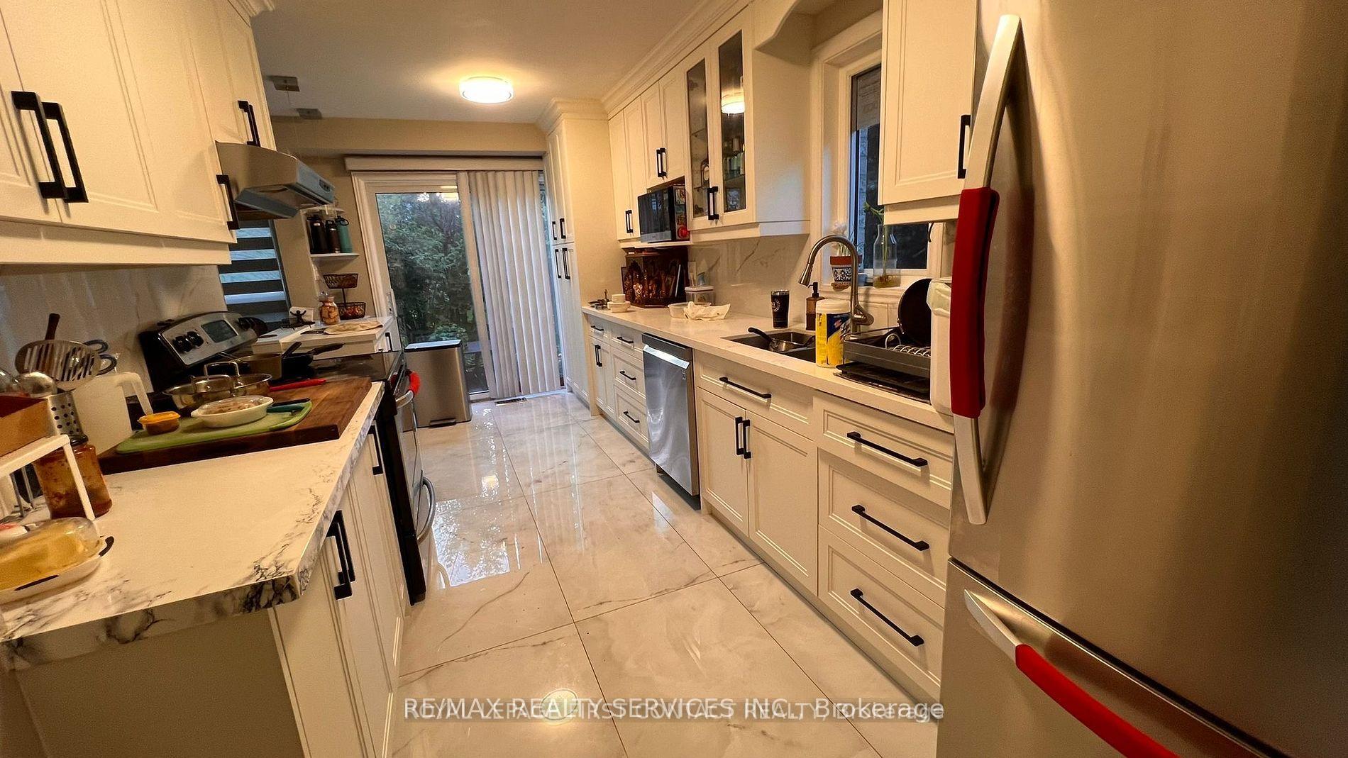 Photo 6 of Unit 80, 2555 Thomas Street, Mississauga, Central Erin Mills — HOMEH