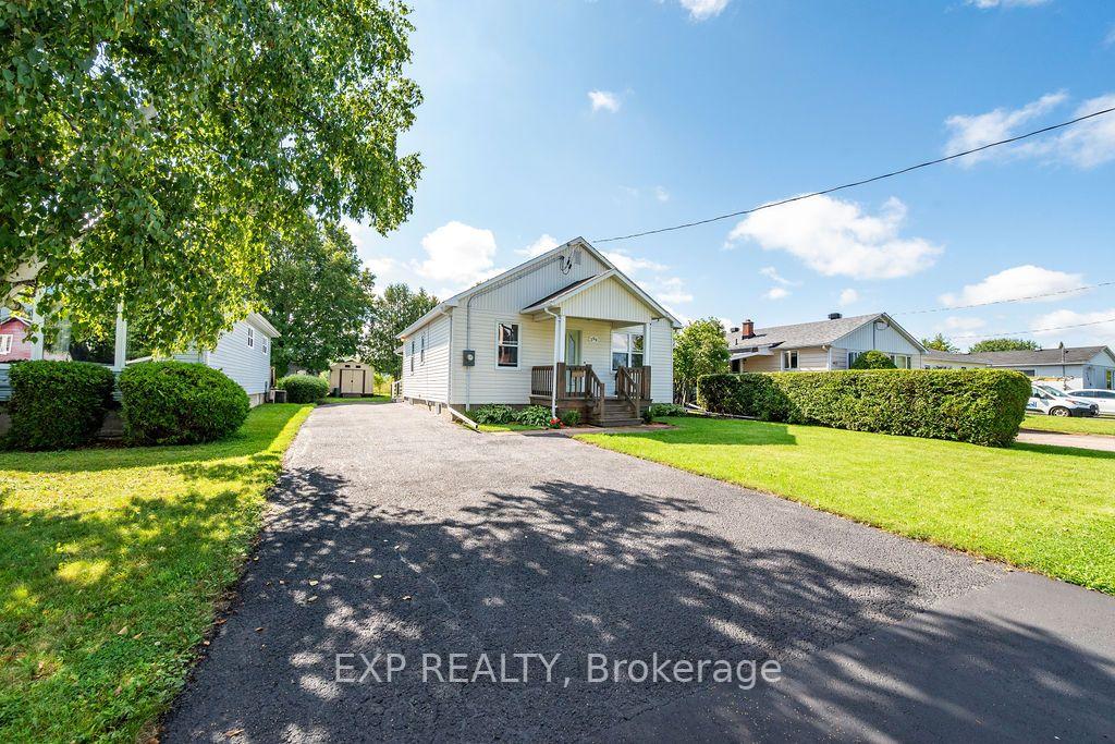 Photo 2 of 399 Haig Avenue, Renfrew, Renfrew — HOMEH