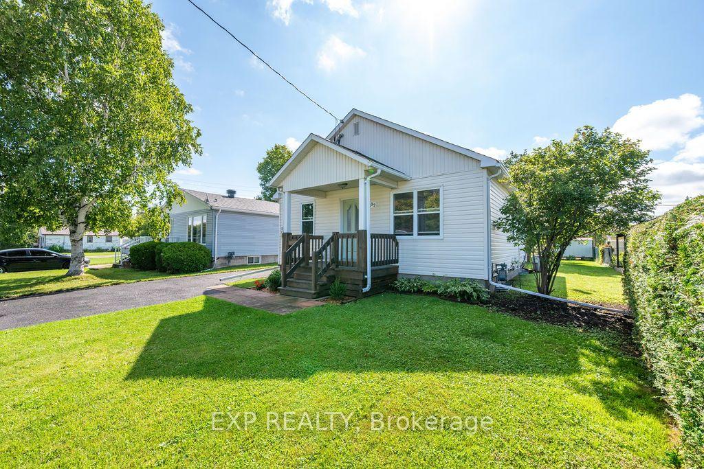 Photo 4 of 399 Haig Avenue, Renfrew, Renfrew — HOMEH
