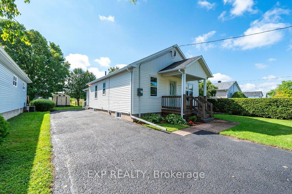 Photo 5 of 399 Haig Avenue, Renfrew, Renfrew — HOMEH